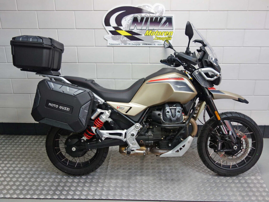 Gebruikte Moto Guzzi V85 all-road met 853cc motor uit 2025 bij NIWA Motoren