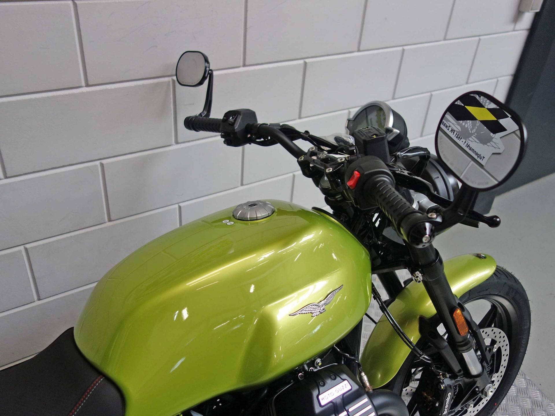 56632850-5 Nieuwe Moto Guzzi V7 sport met 853cc motor uit 2026 bij NIWA Motoren