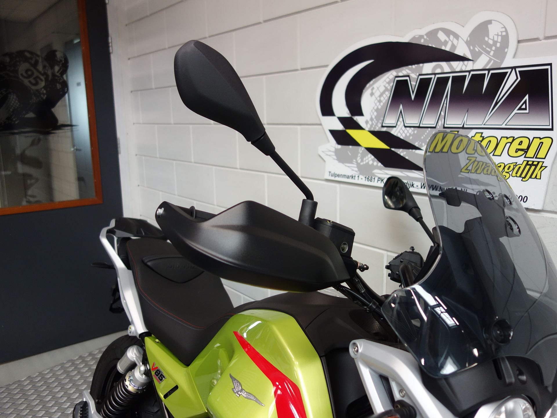 56632862-4 Nieuwe Moto Guzzi V85 tour met 853cc motor uit 2026 bij NIWA Motoren