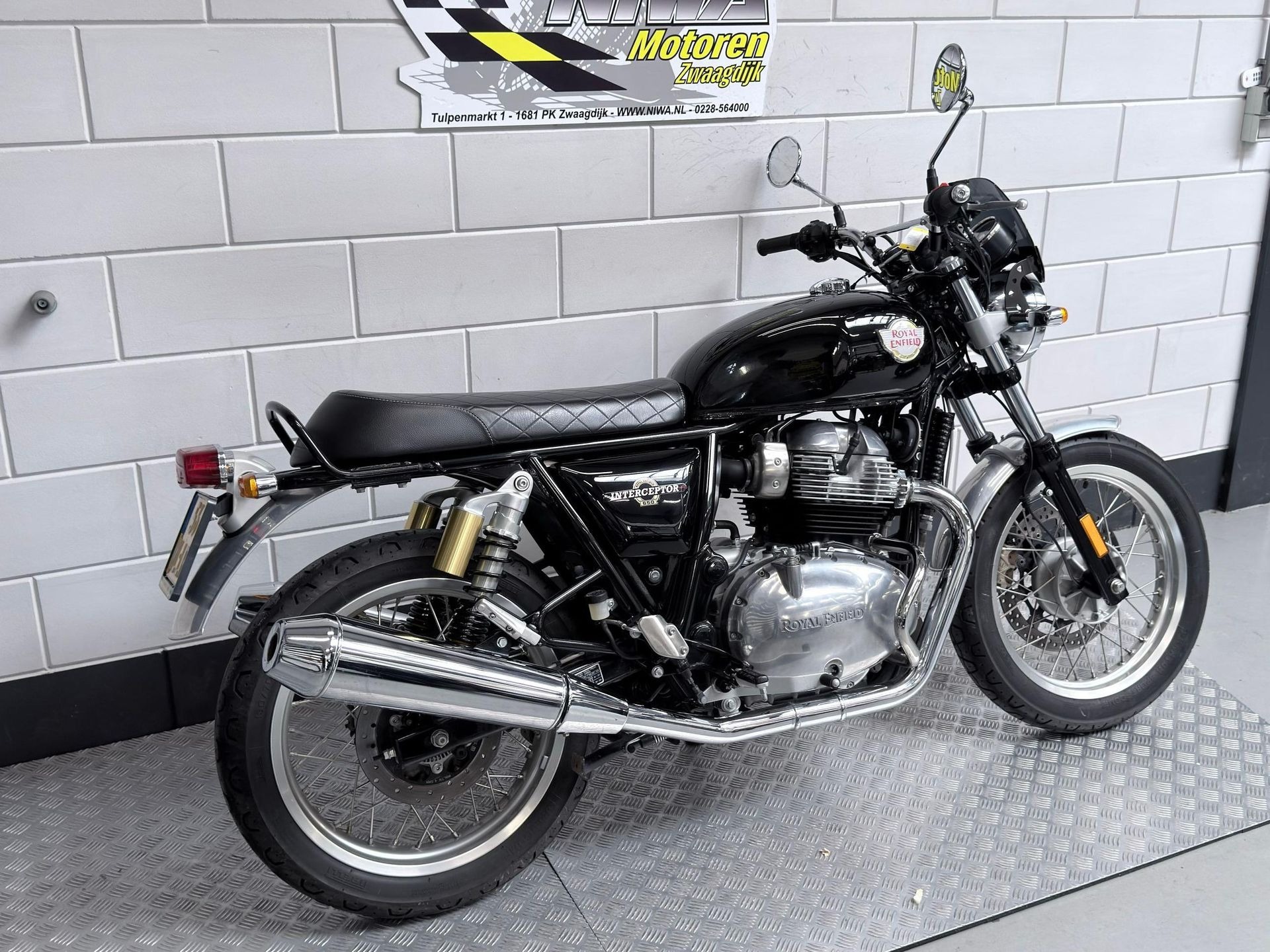 56632899-2 Gebruikte Royal Enfield Interceptor naked bike met 648cc motor uit 2020 bij NIWA Motoren