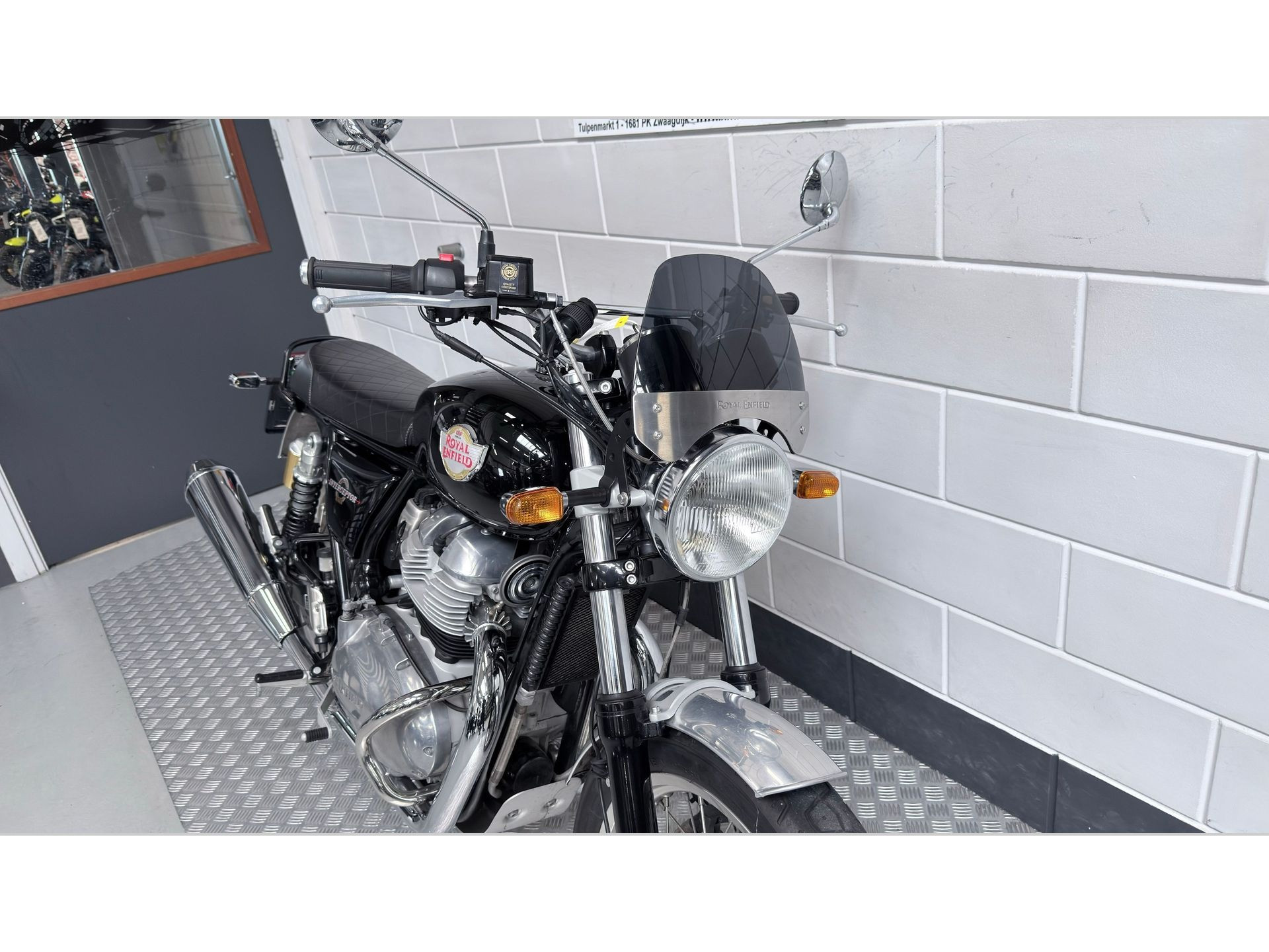 56632899-4 Gebruikte Royal Enfield Interceptor naked bike met 648cc motor uit 2020 bij NIWA Motoren