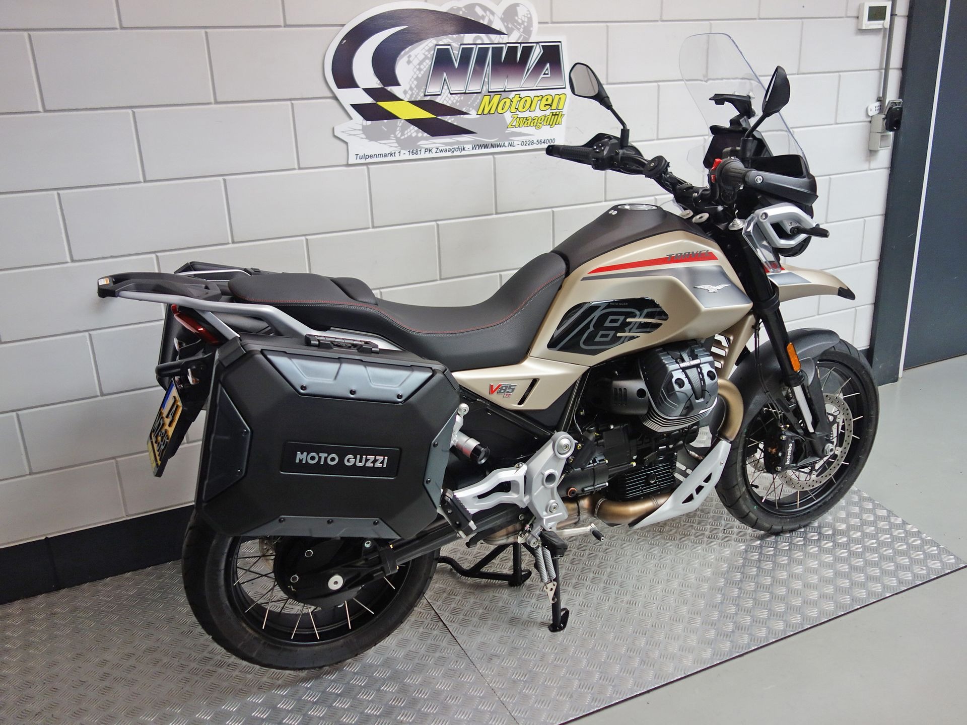 56632904-2 Gebruikte Moto Guzzi V85 all-road met 853cc motor uit 2026 bij NIWA Motoren