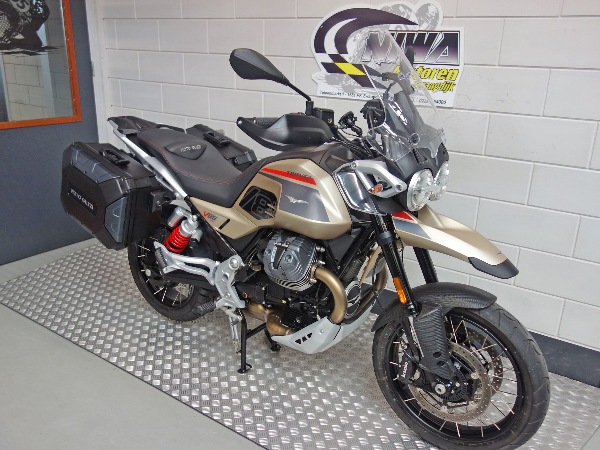56632904-3 Gebruikte Moto Guzzi V85 all-road met 853cc motor uit 2026 bij NIWA Motoren