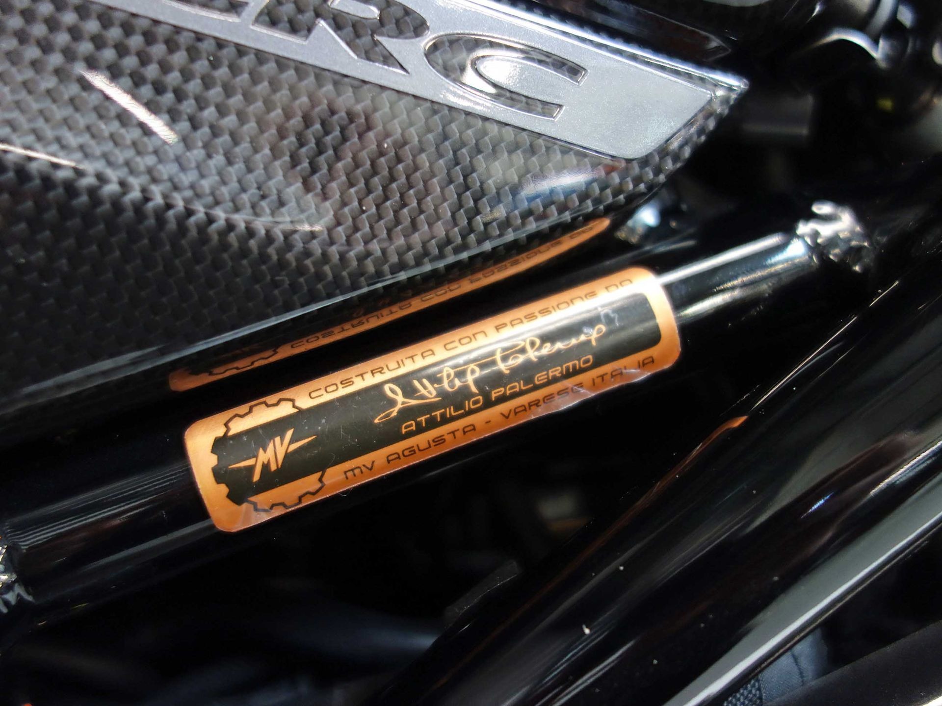 56632909-11 Nieuwe MV Agusta Rush naked bike met 998cc motor uit 2026 bij NIWA Motoren