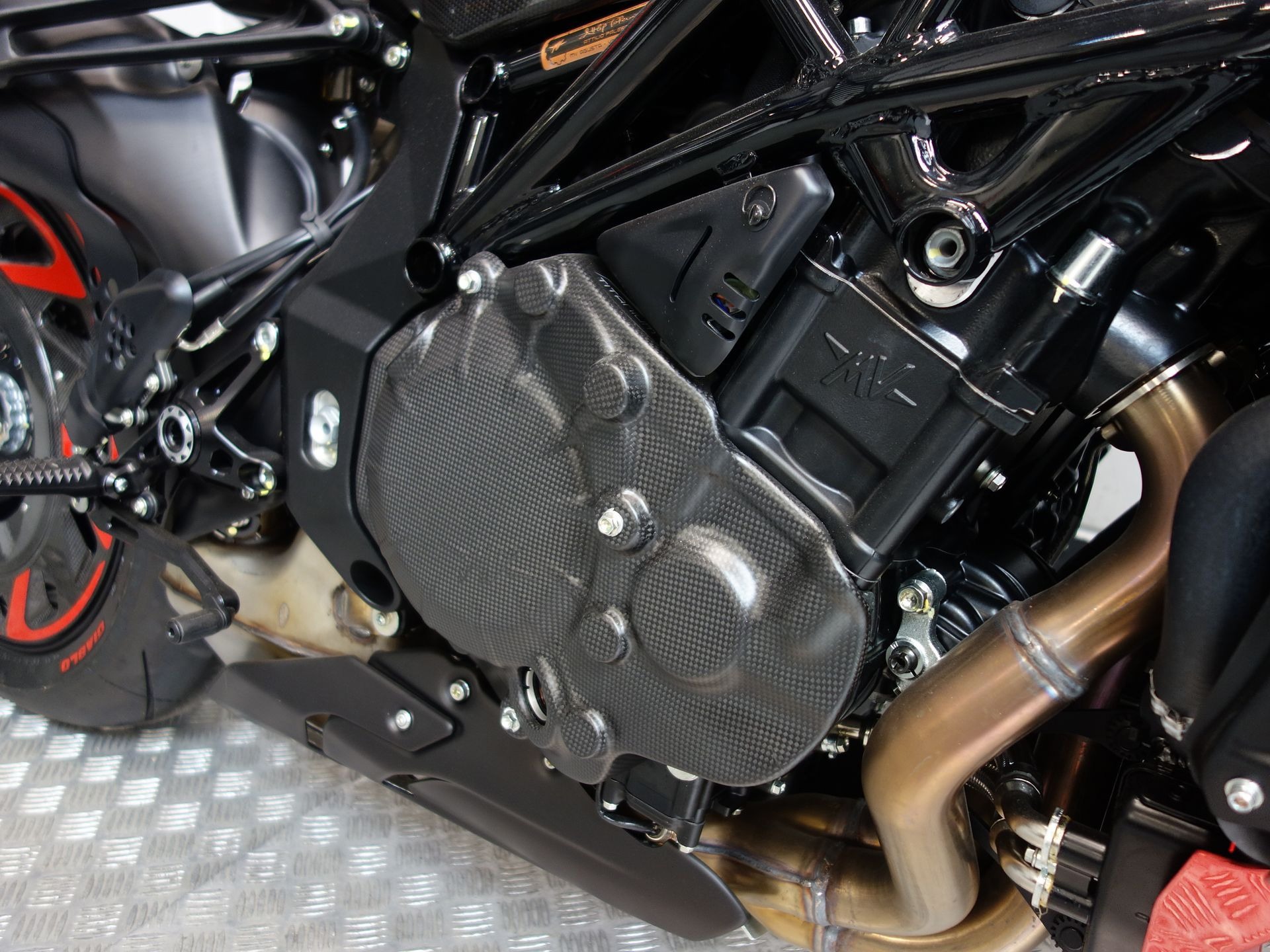 56632909-14 Nieuwe MV Agusta Rush naked bike met 998cc motor uit 2026 bij NIWA Motoren