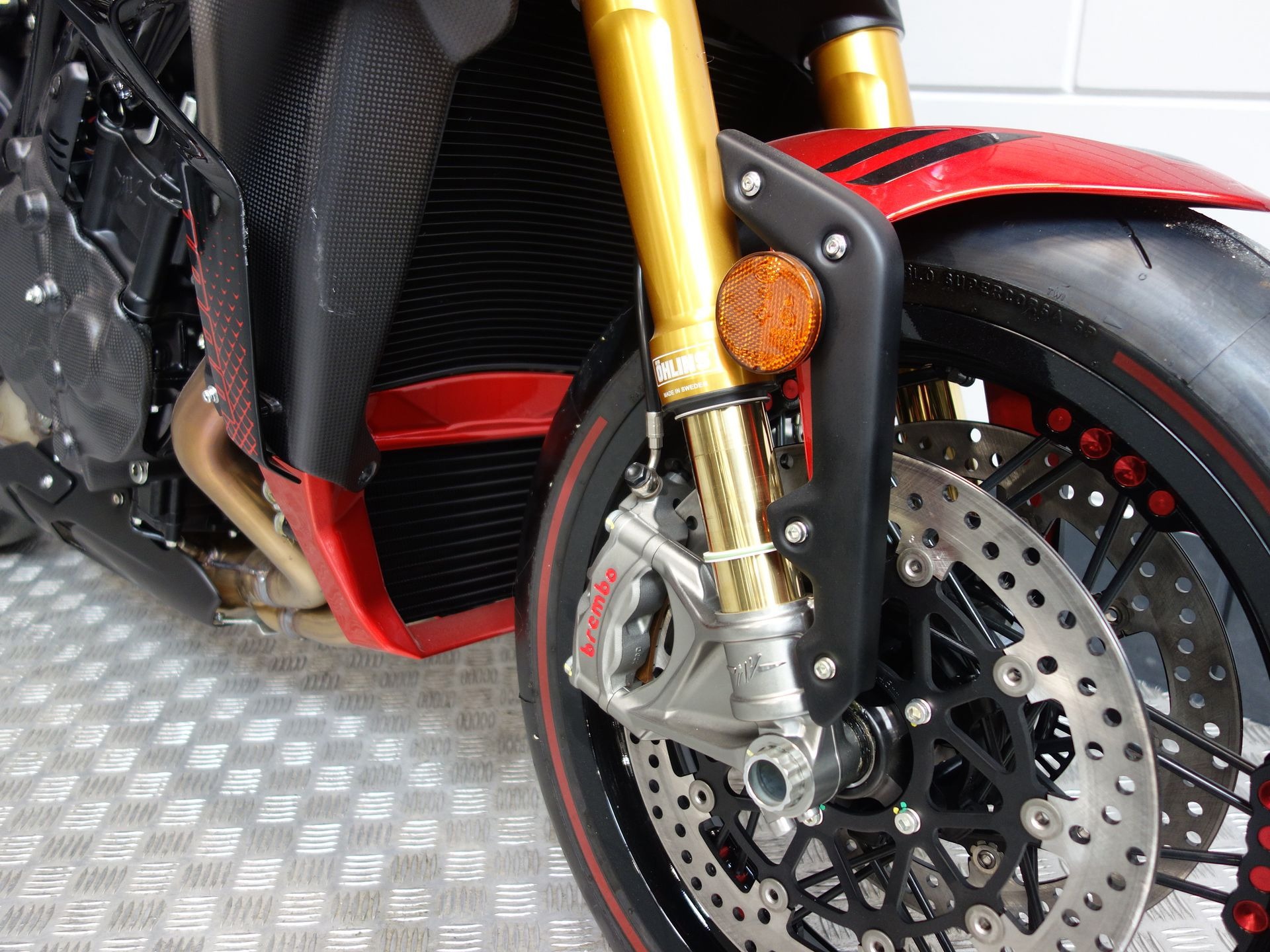 56632909-15 Nieuwe MV Agusta Rush naked bike met 998cc motor uit 2026 bij NIWA Motoren