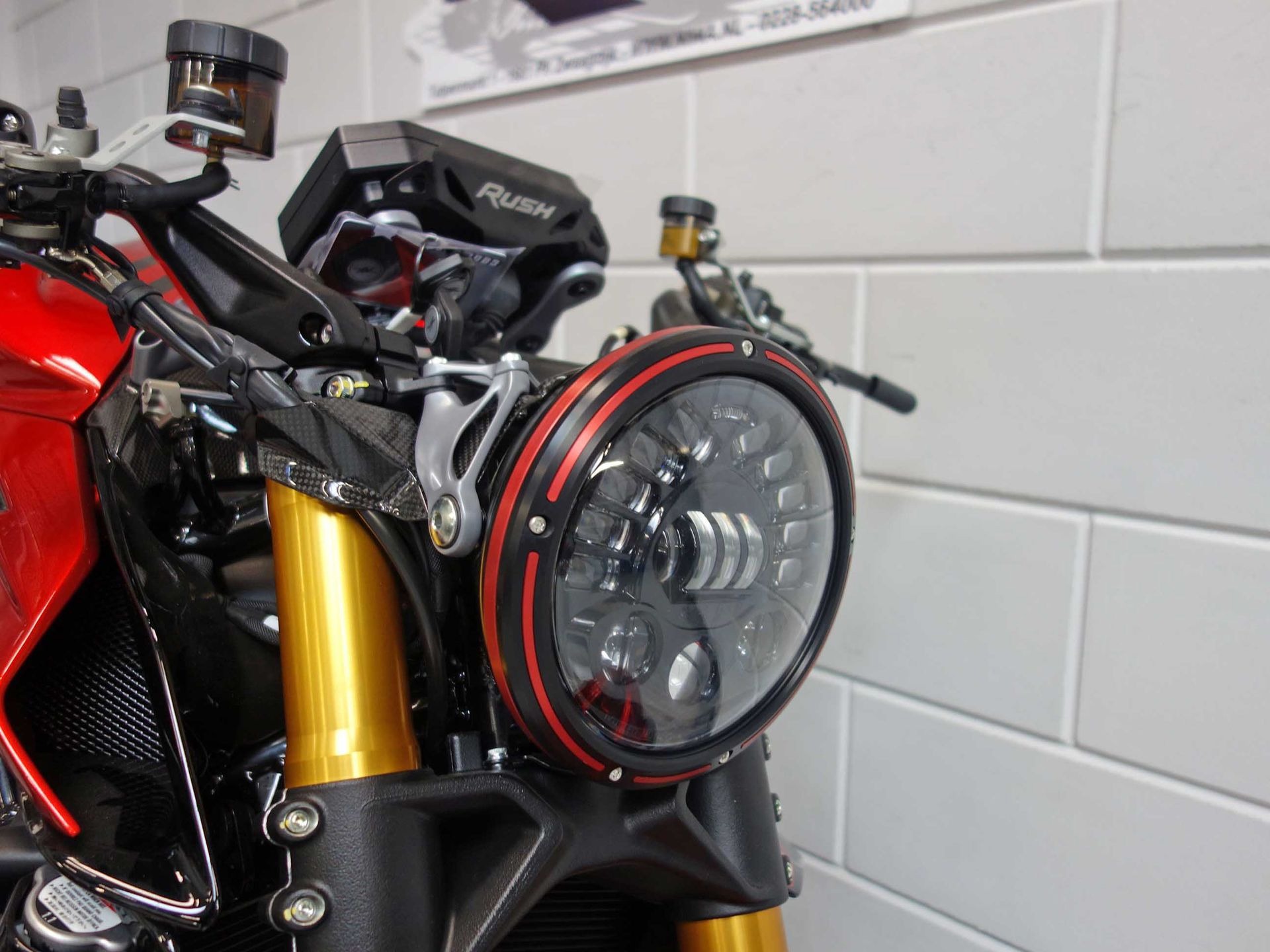 56632909-9 Nieuwe MV Agusta Rush naked bike met 998cc motor uit 2026 bij NIWA Motoren
