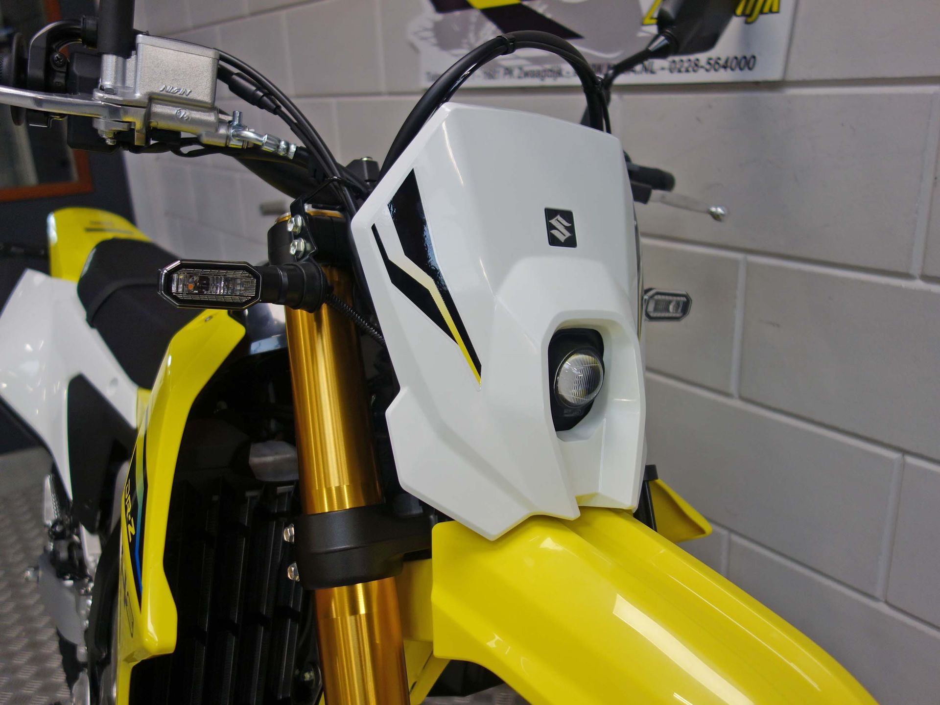 56632914-8 Nieuwe Suzuki enduro met 400cc motor uit 2026 bij NIWA Motoren