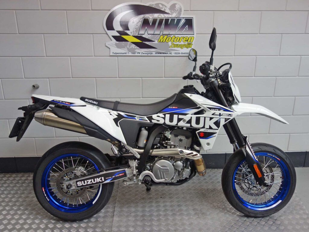 Gebruikte Suzuki supermotard met 398cc motor uit 2026 bij NIWA Motoren