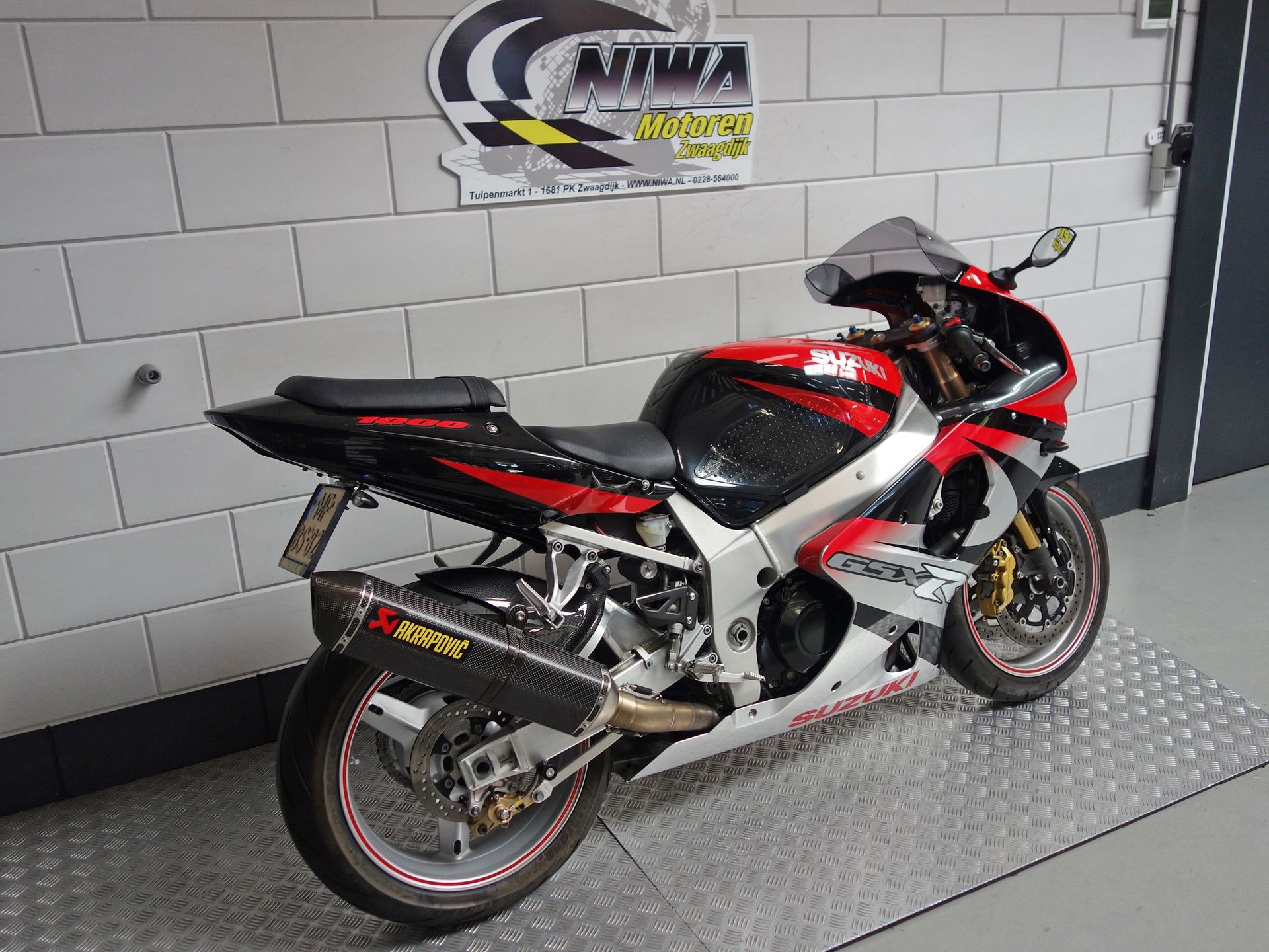 56633055-2 Gebruikte Suzuki GSX supersport met 988cc motor uit 2001 bij NIWA Motoren