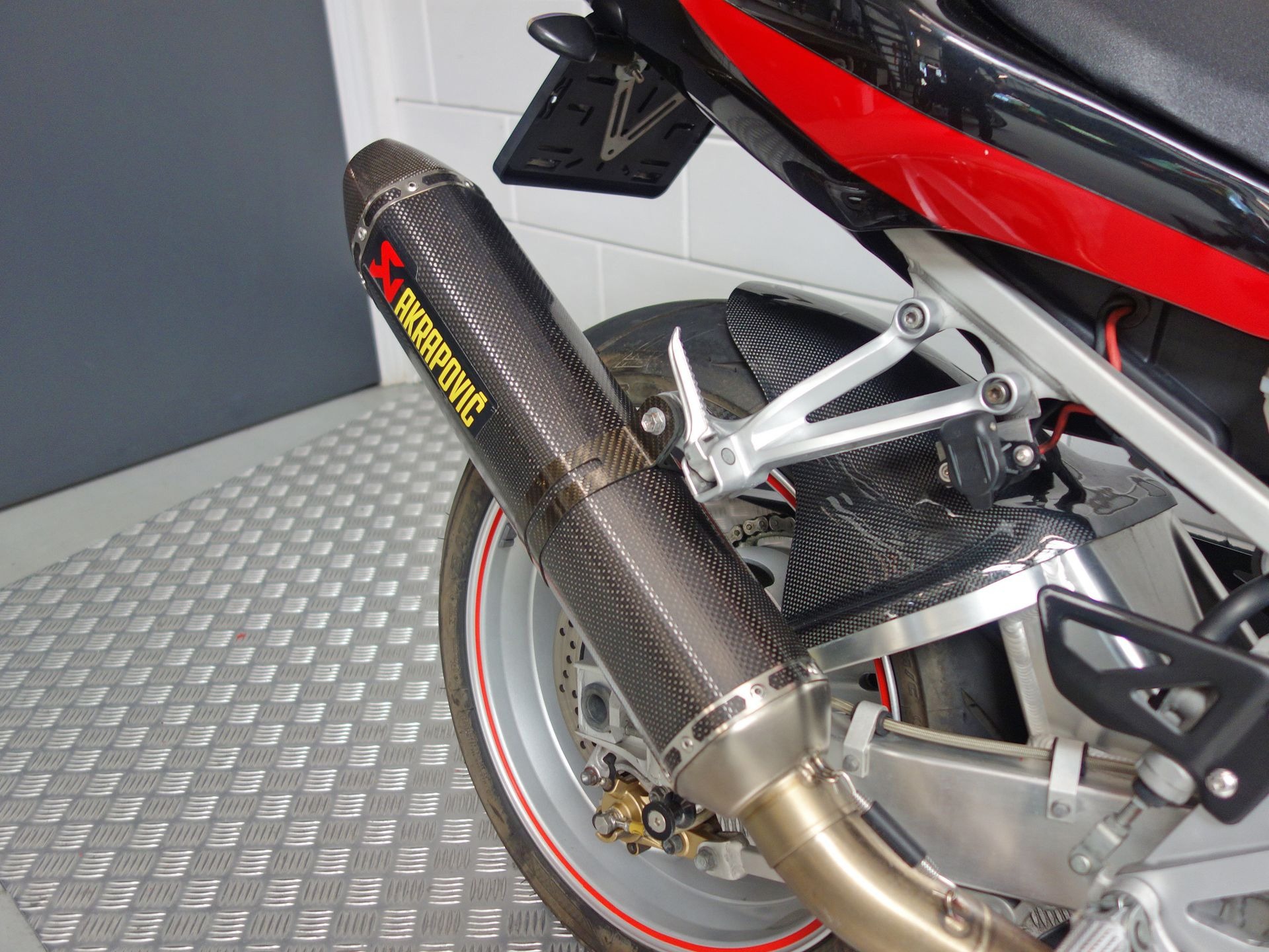 56633055-5 Gebruikte Suzuki GSX supersport met 988cc motor uit 2001 bij NIWA Motoren