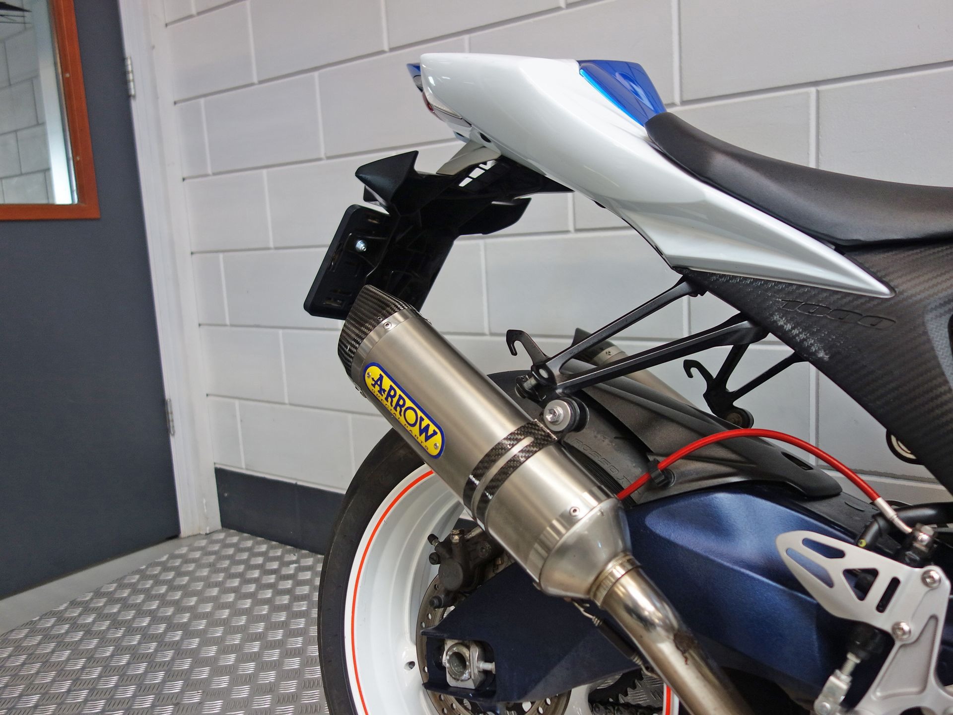 56633062-4 Gebruikte Suzuki GSX sport met 999cc motor uit 2014 bij NIWA Motoren