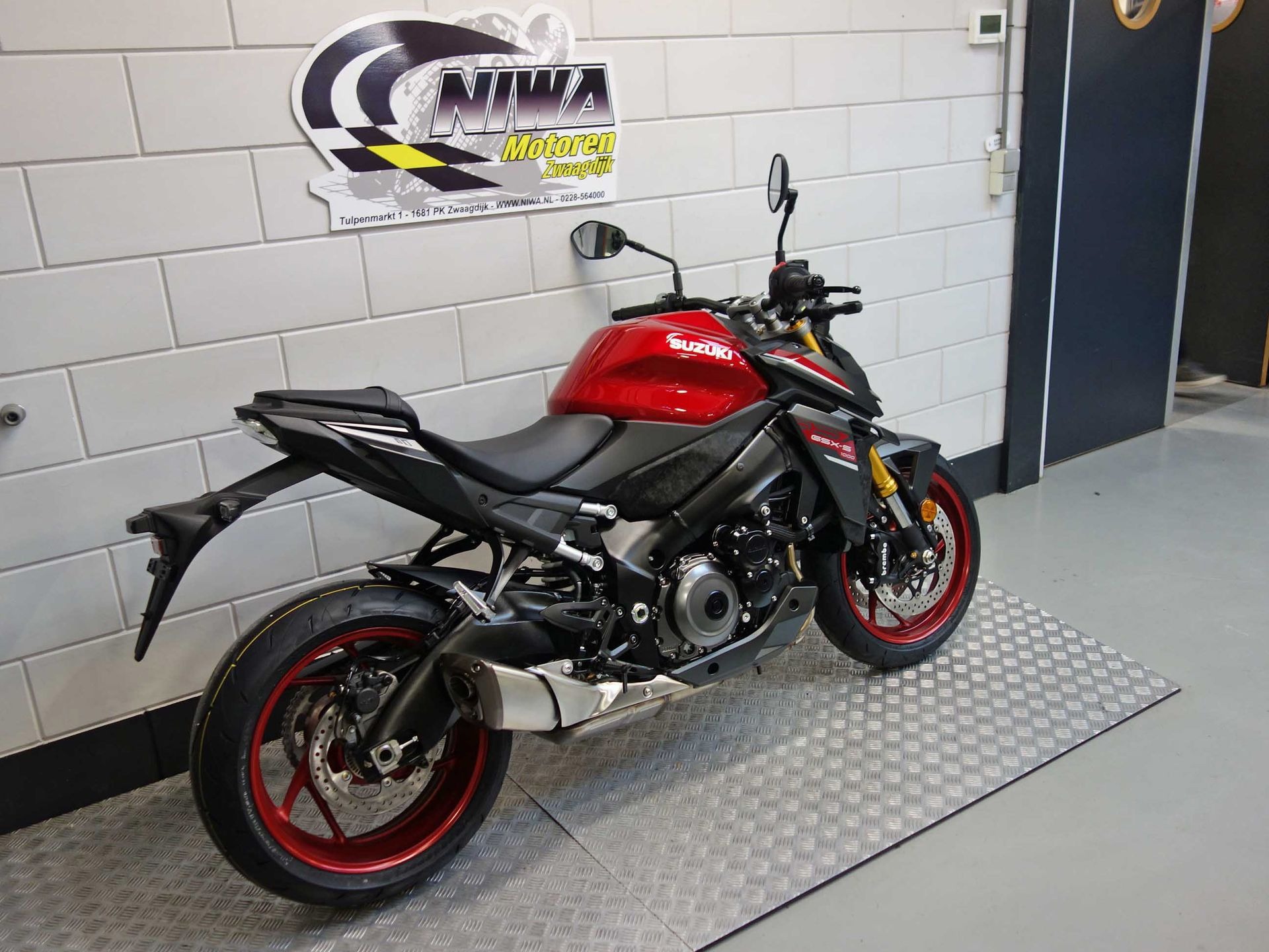 56633135-2 Nieuwe Suzuki GSX naked bike met 999cc motor uit 2026 bij NIWA Motoren