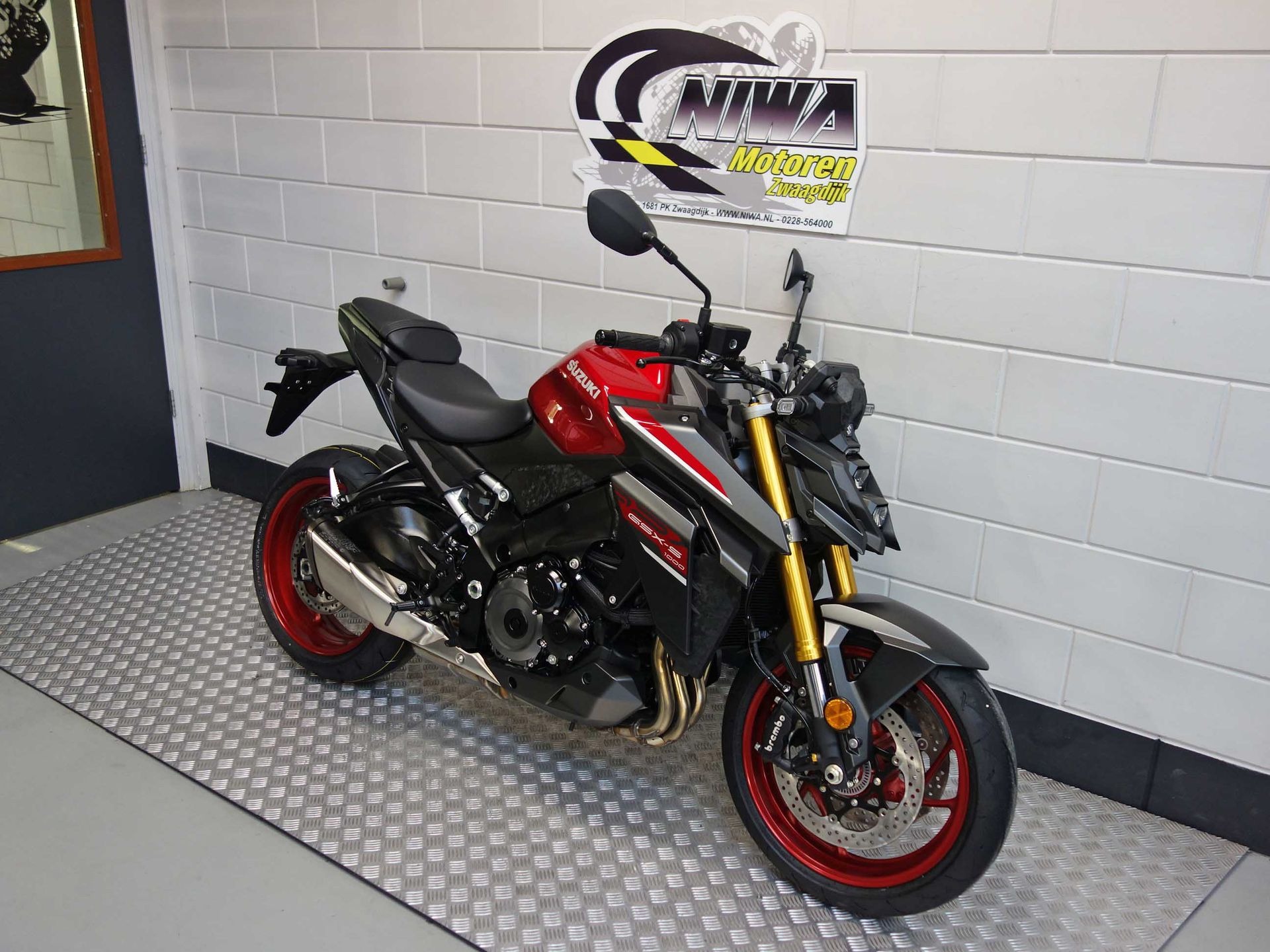 56633135-3 Nieuwe Suzuki GSX naked bike met 999cc motor uit 2026 bij NIWA Motoren
