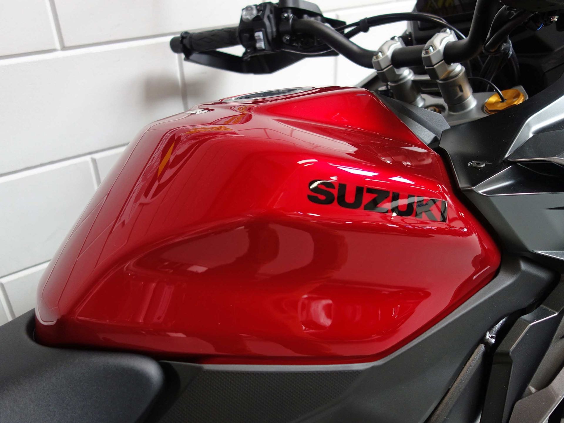 56633145-4 Nieuwe Suzuki GSX tour met 999cc motor uit 2025 bij NIWA Motoren