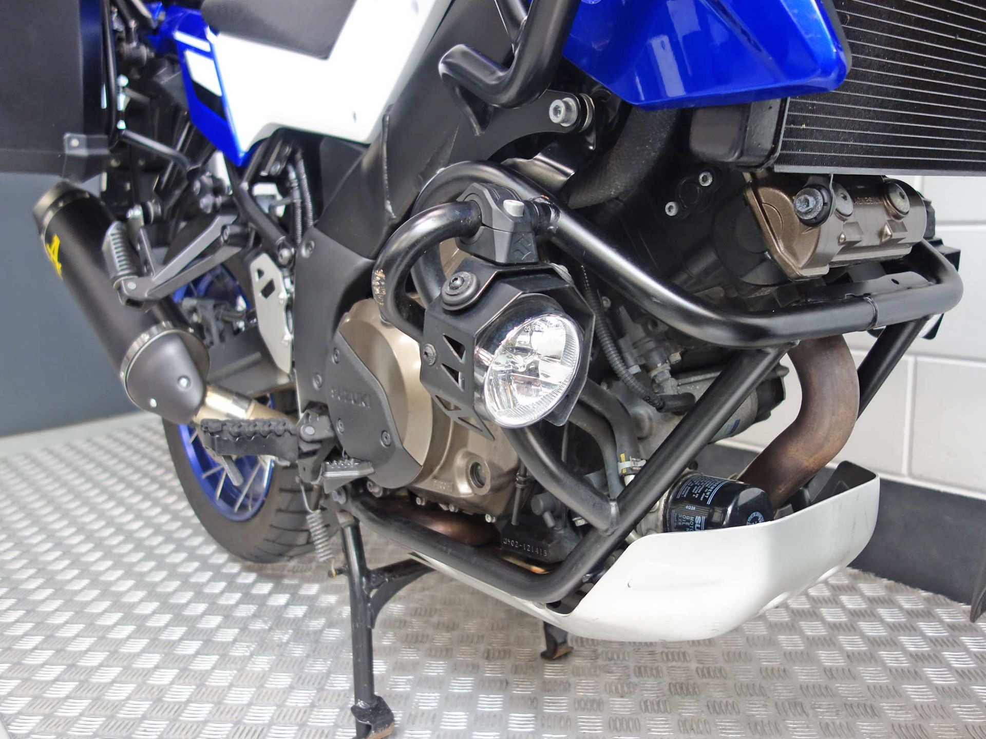 56633270-10 Gebruikte Suzuki V-Strom all-road met 1037cc motor uit 2024 bij NIWA Motoren