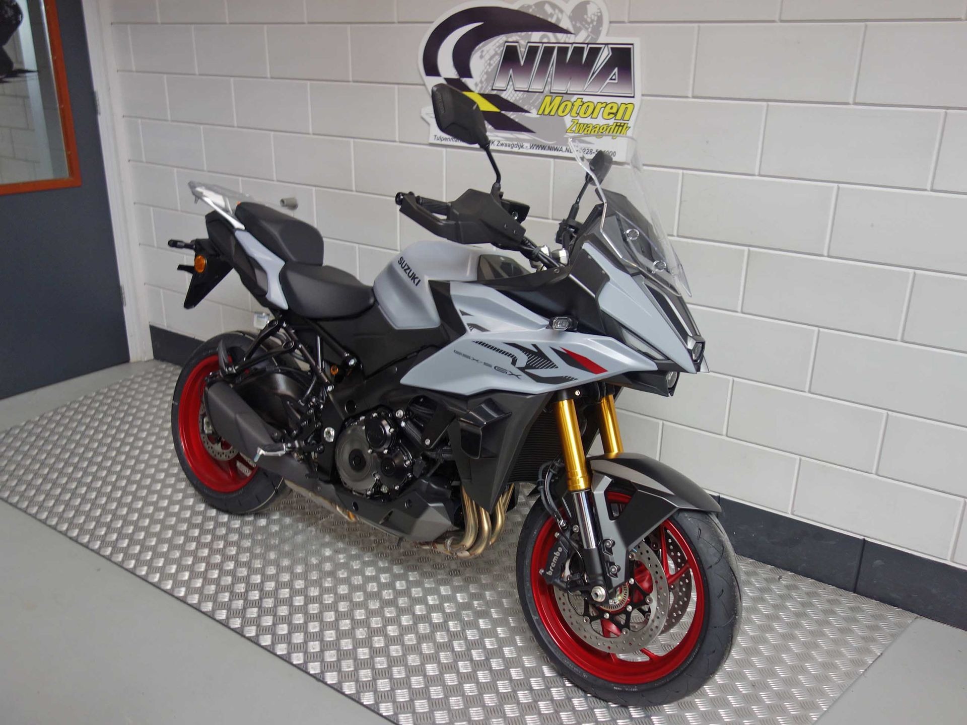 56633290-3 Nieuwe Suzuki GSX tour met 999cc motor uit 2026 bij NIWA Motoren