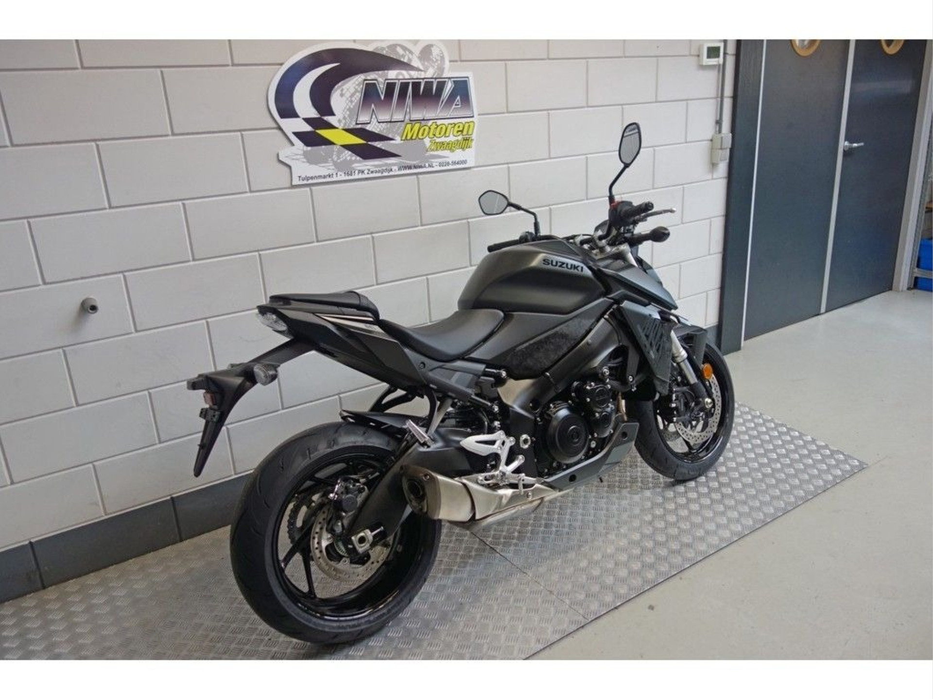 56633298-2 Nieuwe Suzuki GSX naked bike met 999cc motor uit 2026 bij NIWA Motoren