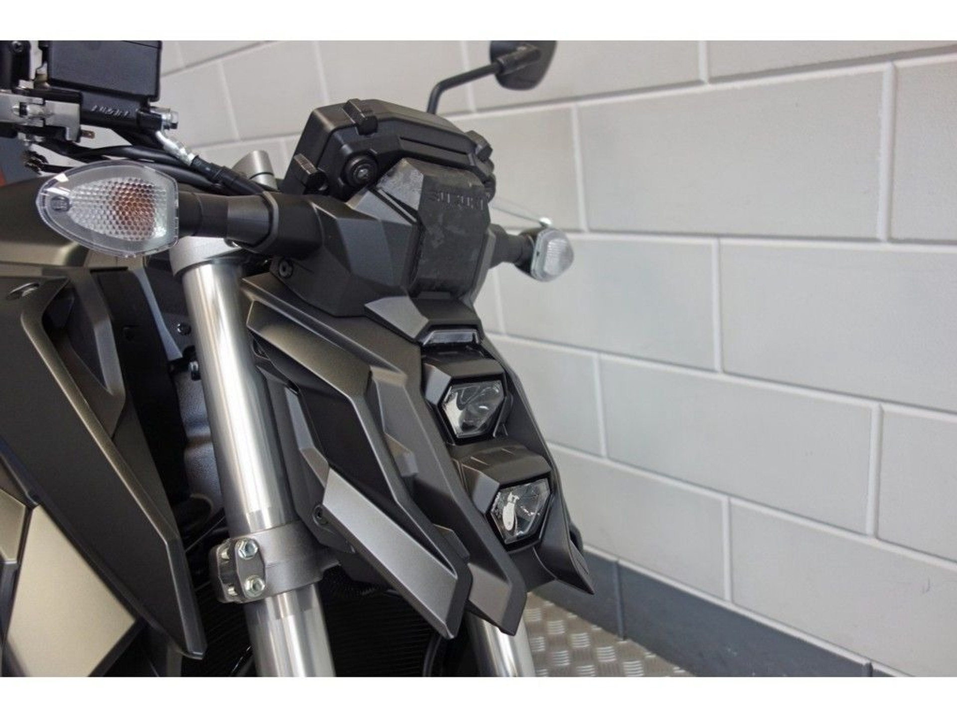 56633298-7 Nieuwe Suzuki GSX naked bike met 999cc motor uit 2026 bij NIWA Motoren