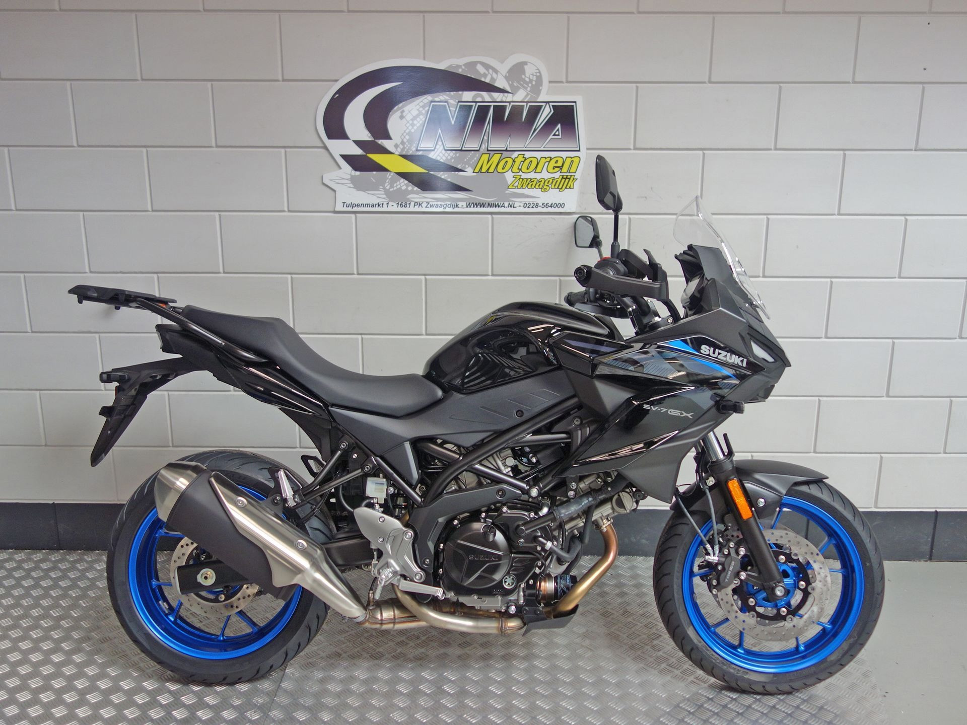56633313-1 Nieuwe Suzuki tour met 645cc motor uit 2026 bij NIWA Motoren