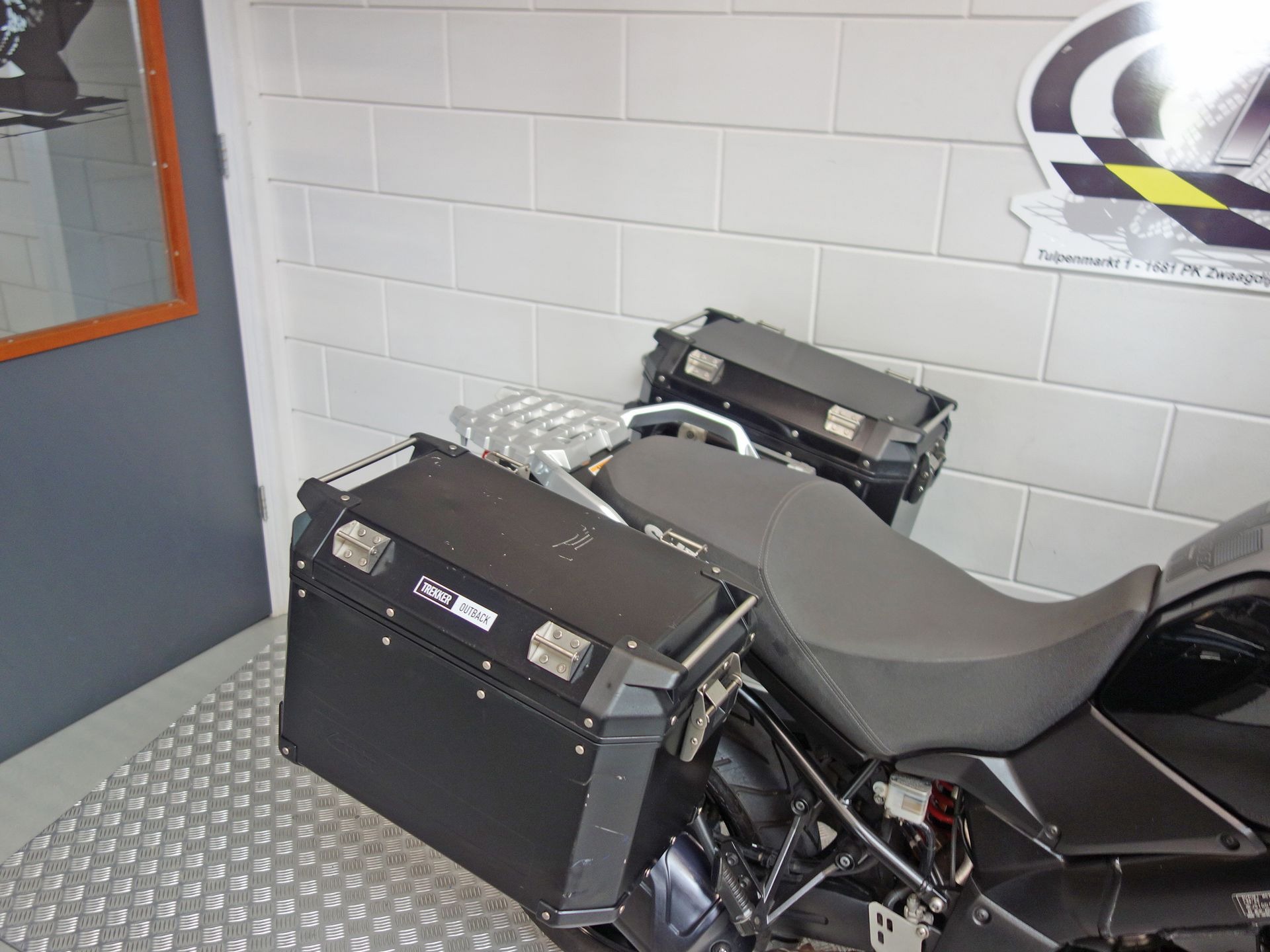 56633322-5 Gebruikte Suzuki V-Strom all-road met 1037cc motor uit 2017 bij NIWA Motoren