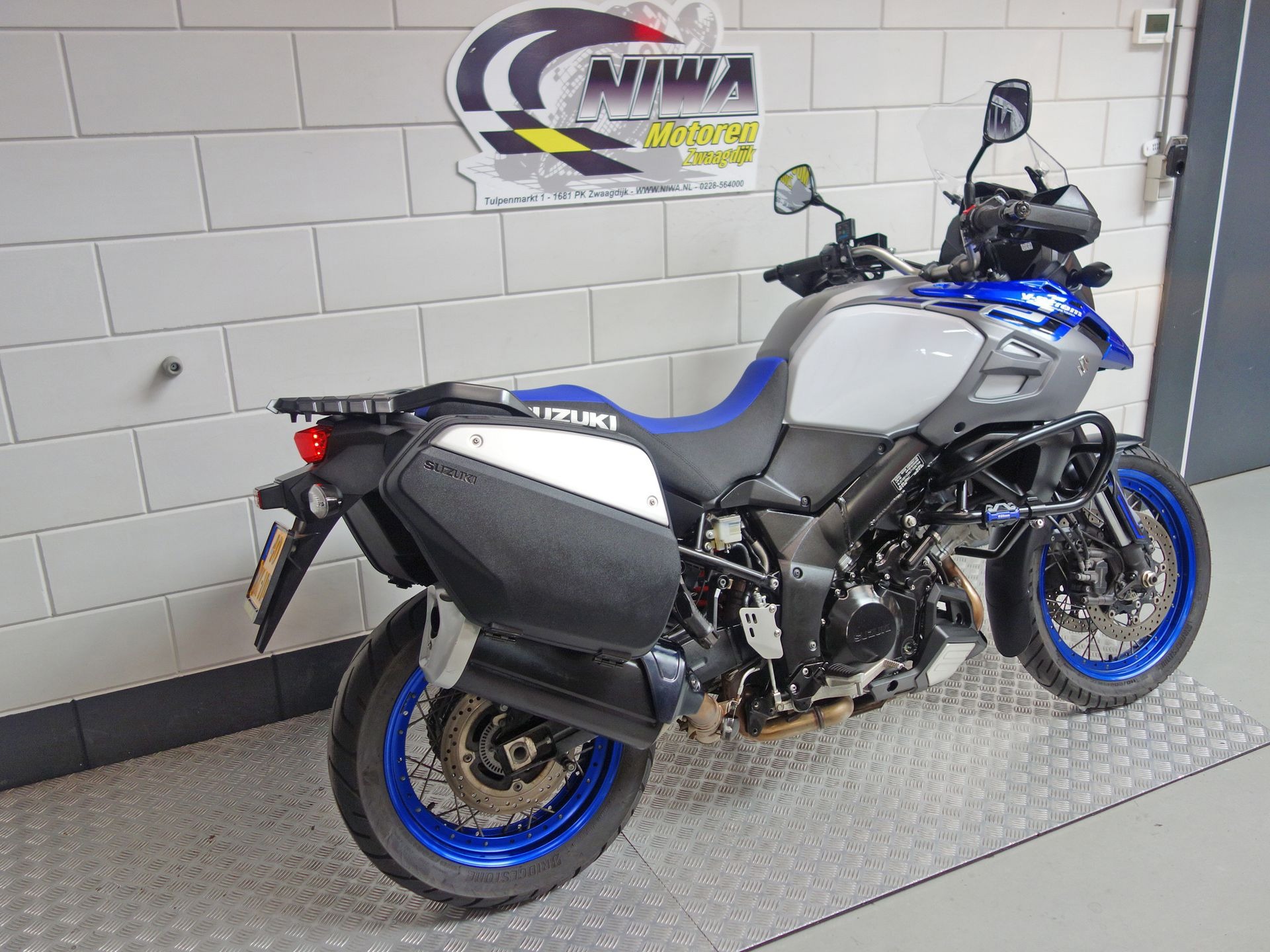 56633329-3 Gebruikte Suzuki V-Strom all-road met 1037cc motor uit 2019 bij NIWA Motoren