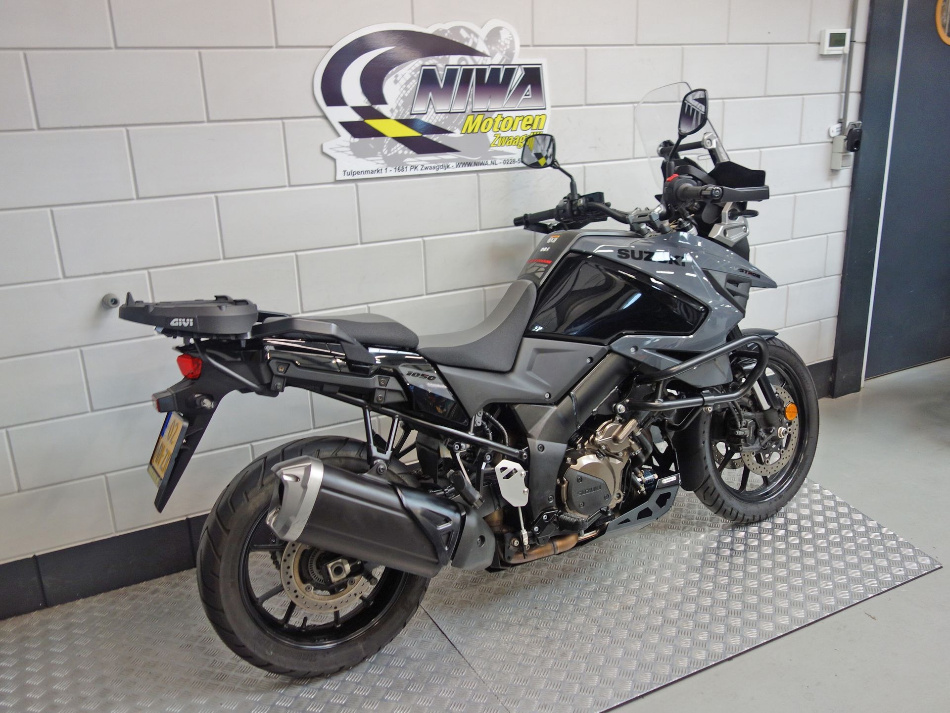 56633332-3 Gebruikte Suzuki V-Strom all-road met 1037cc motor uit 2021 bij NIWA Motoren