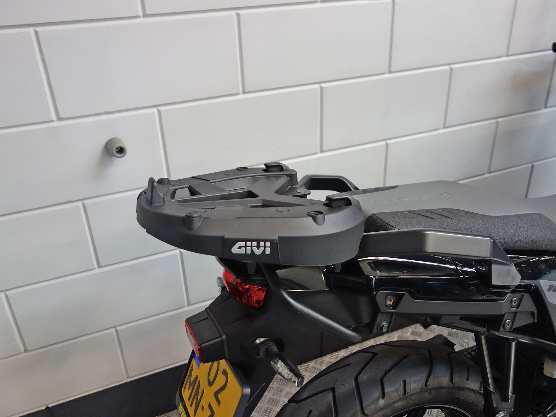 56633332-6 Gebruikte Suzuki V-Strom all-road met 1037cc motor uit 2021 bij NIWA Motoren