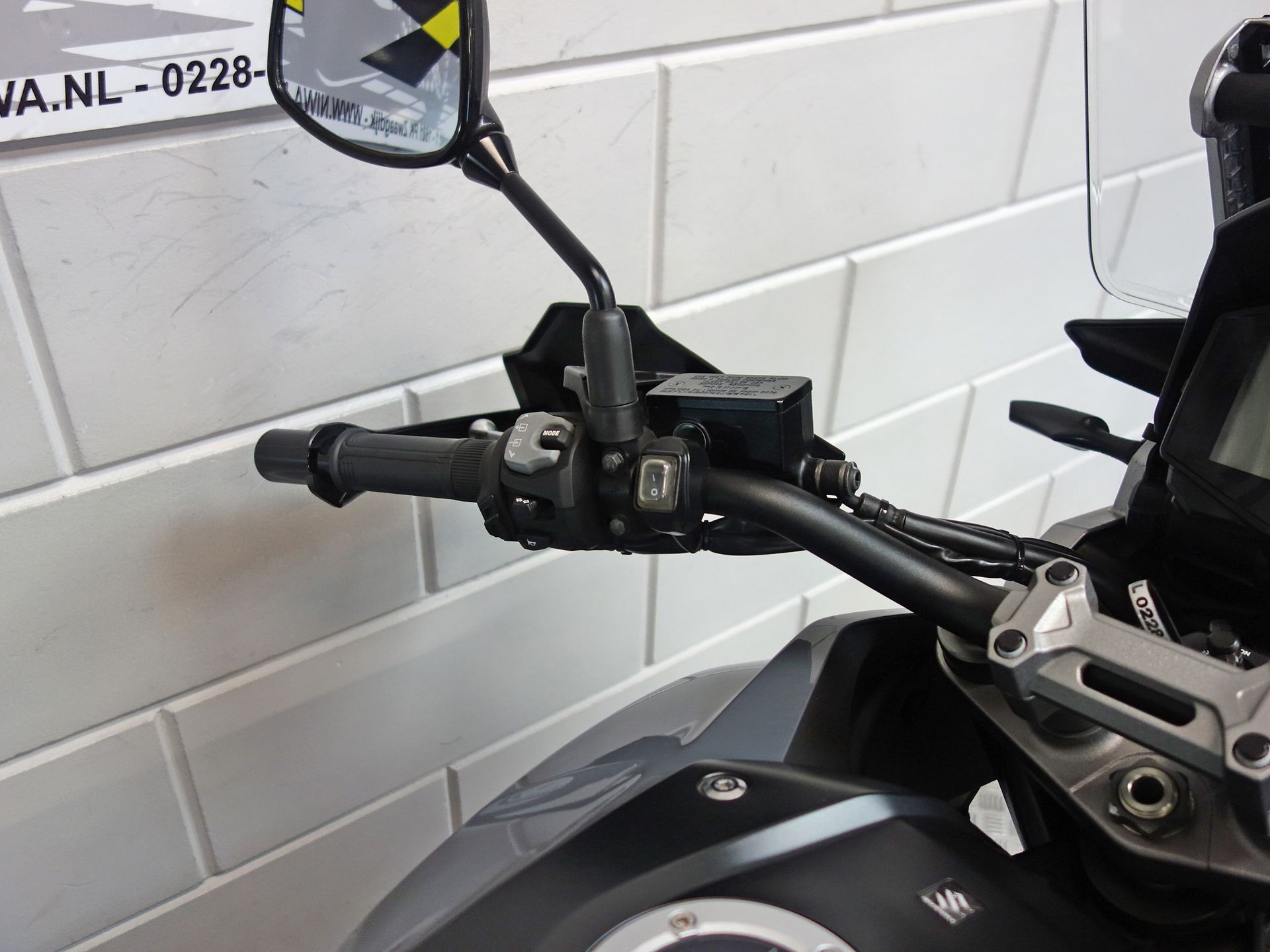 56633332-7 Gebruikte Suzuki V-Strom all-road met 1037cc motor uit 2021 bij NIWA Motoren
