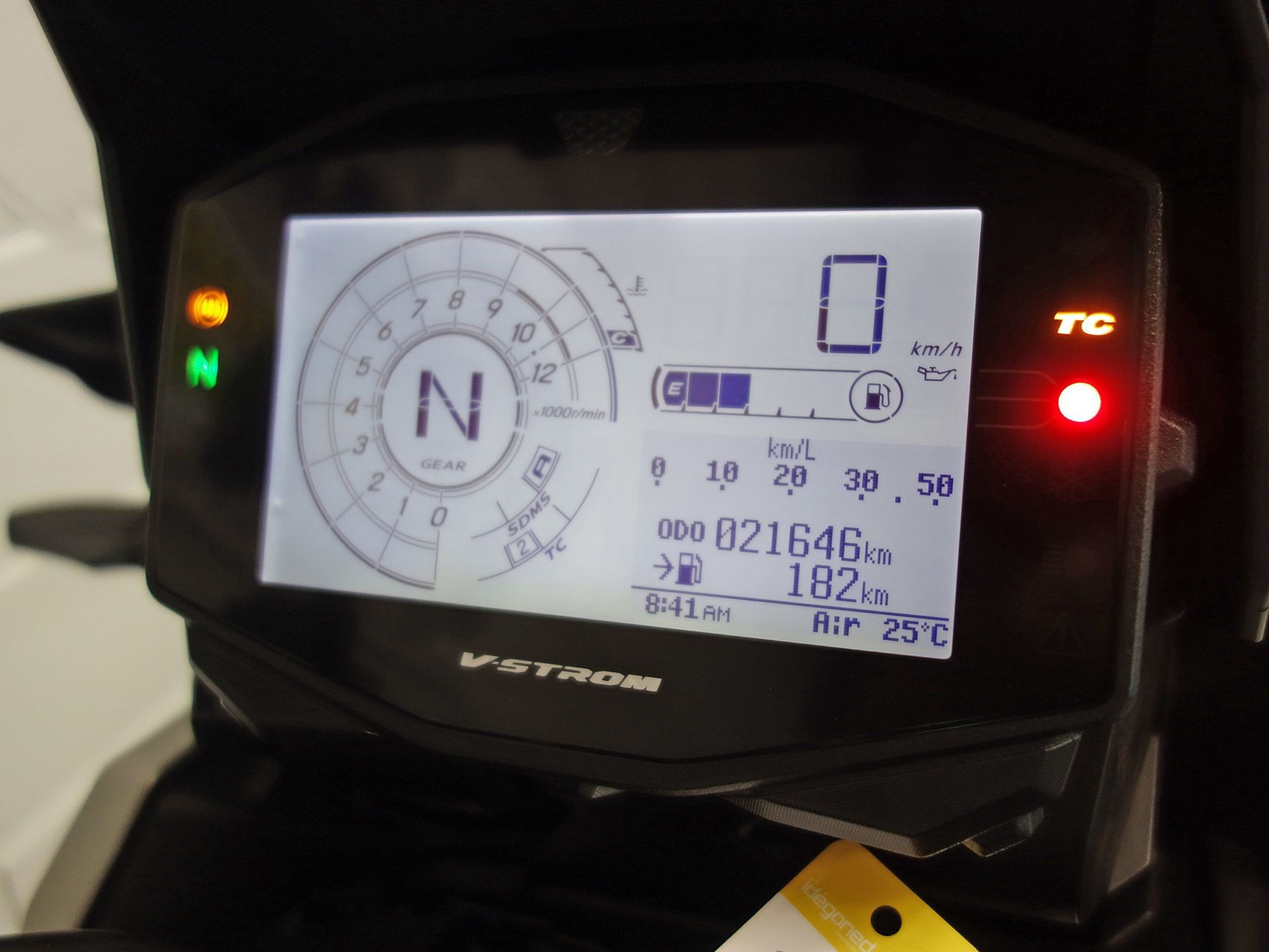 56633332-8 Gebruikte Suzuki V-Strom all-road met 1037cc motor uit 2021 bij NIWA Motoren