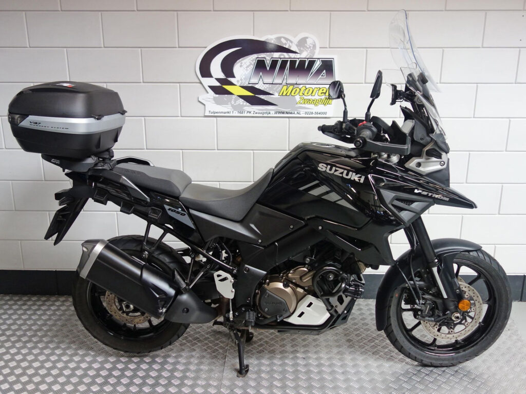 Gebruikte Suzuki V-Strom tour met 1037cc motor uit 2021 bij NIWA Motoren