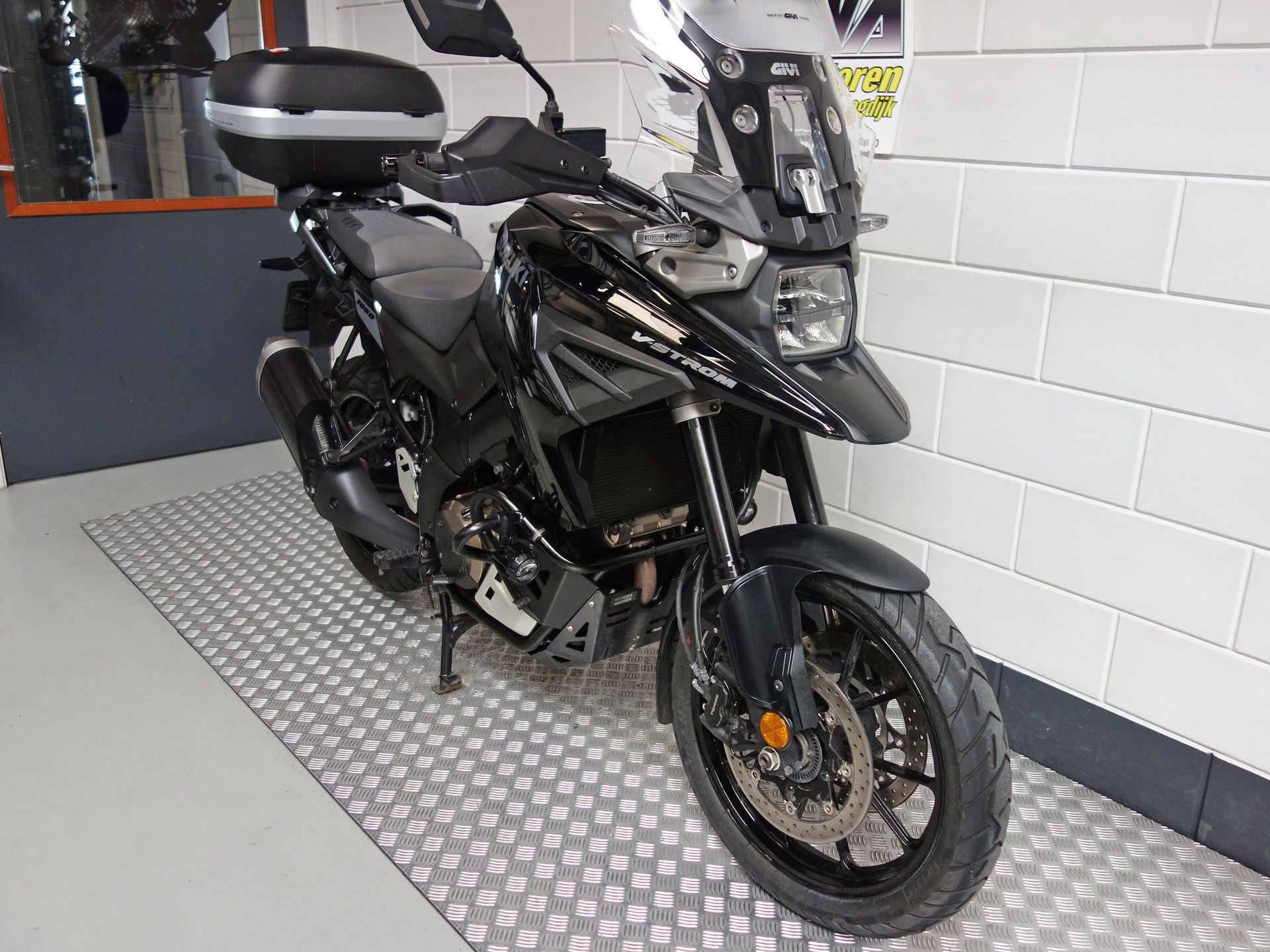 56633426-6 Gebruikte Suzuki V-Strom tour met 1037cc motor uit 2021 bij NIWA Motoren