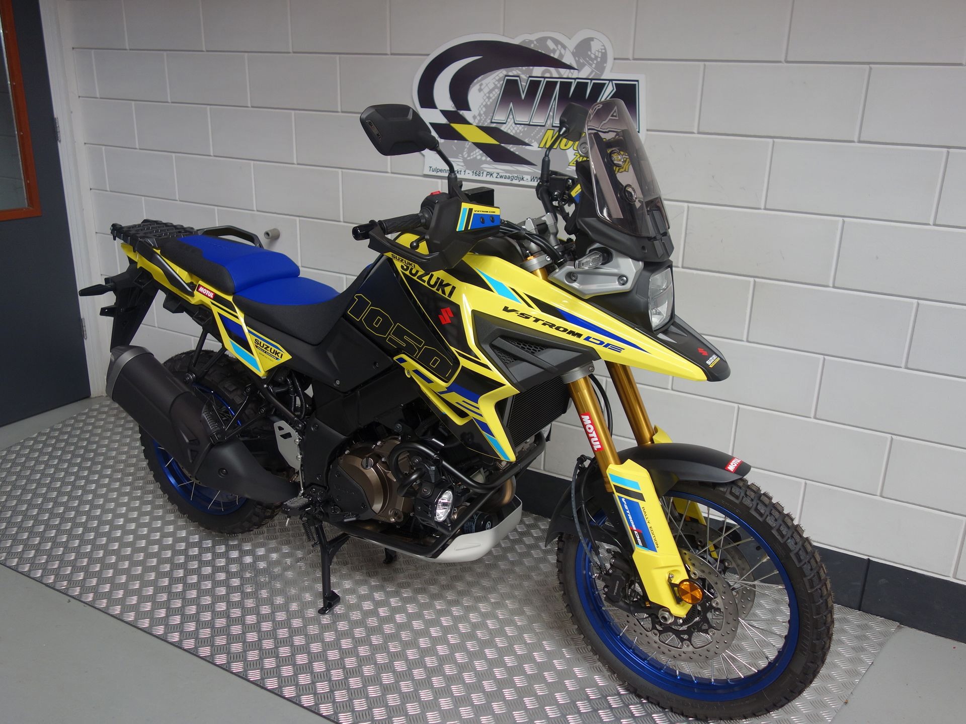 56633471-2 Nieuwe Suzuki V-Strom all-road met 1037cc motor uit 2026 bij NIWA Motoren