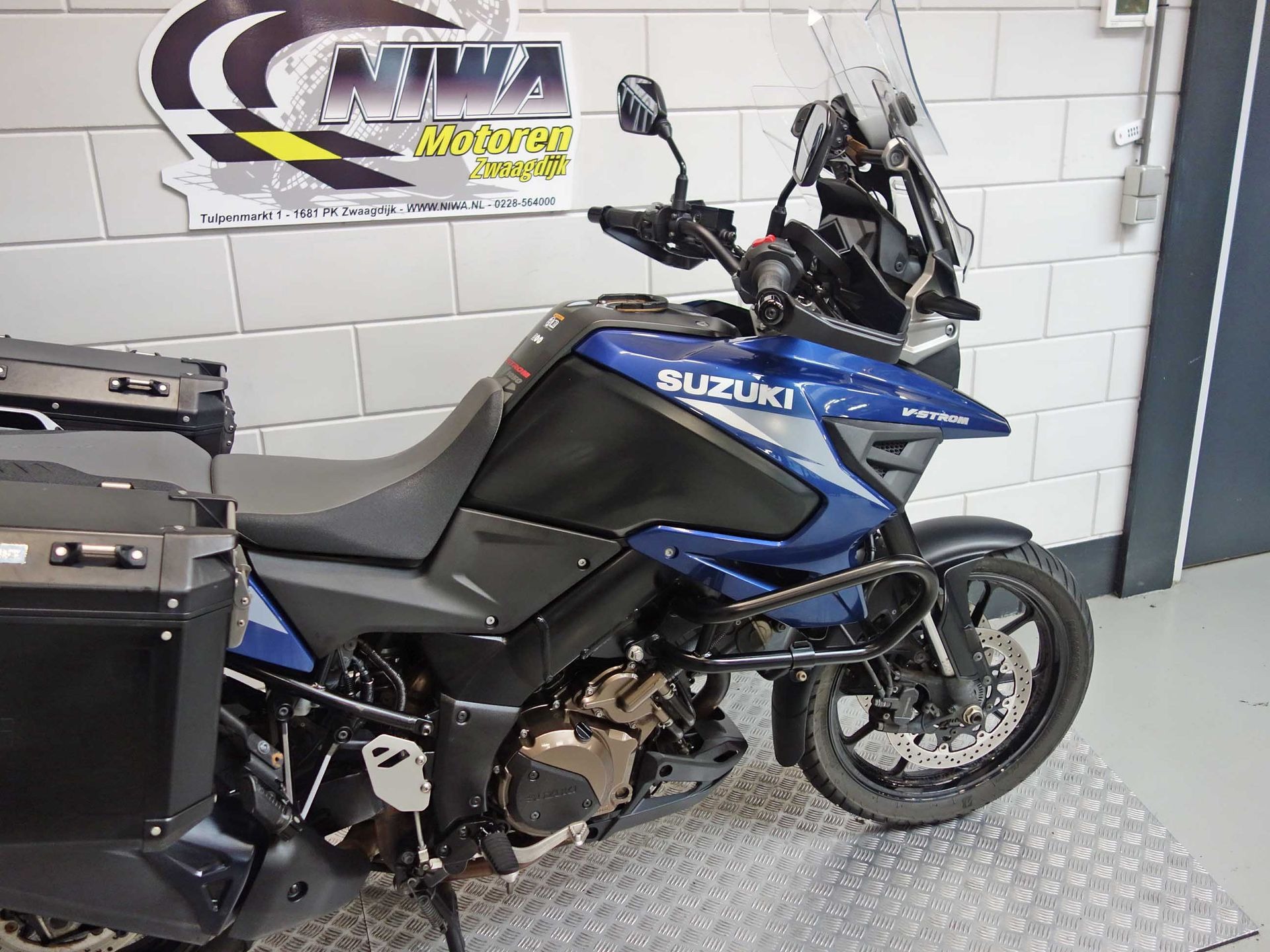 56633515-6 Gebruikte Suzuki V-Strom tour met 1037cc motor uit 2023 bij NIWA Motoren