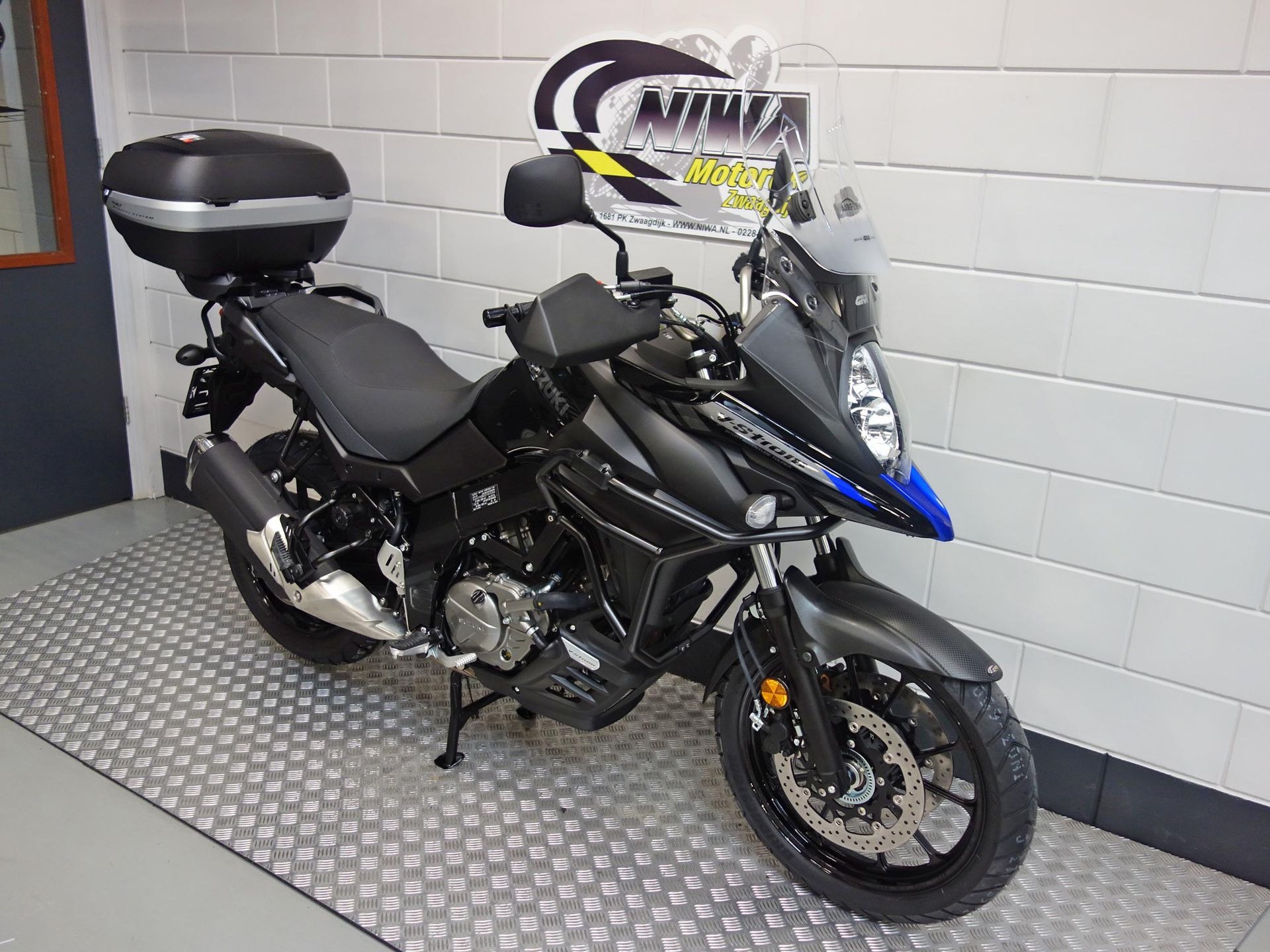 56633525-2 Nieuwe Suzuki V-Strom tour met 645cc motor uit 2026 bij NIWA Motoren