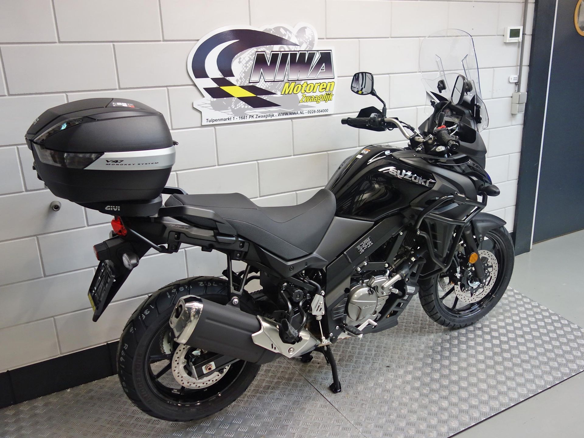 56633525-3 Nieuwe Suzuki V-Strom tour met 645cc motor uit 2026 bij NIWA Motoren