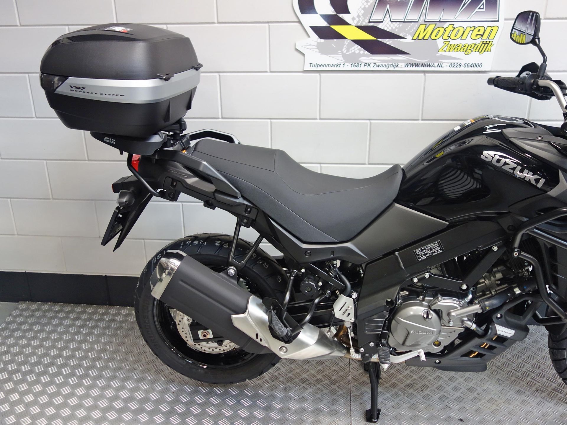 56633525-4 Nieuwe Suzuki V-Strom tour met 645cc motor uit 2026 bij NIWA Motoren