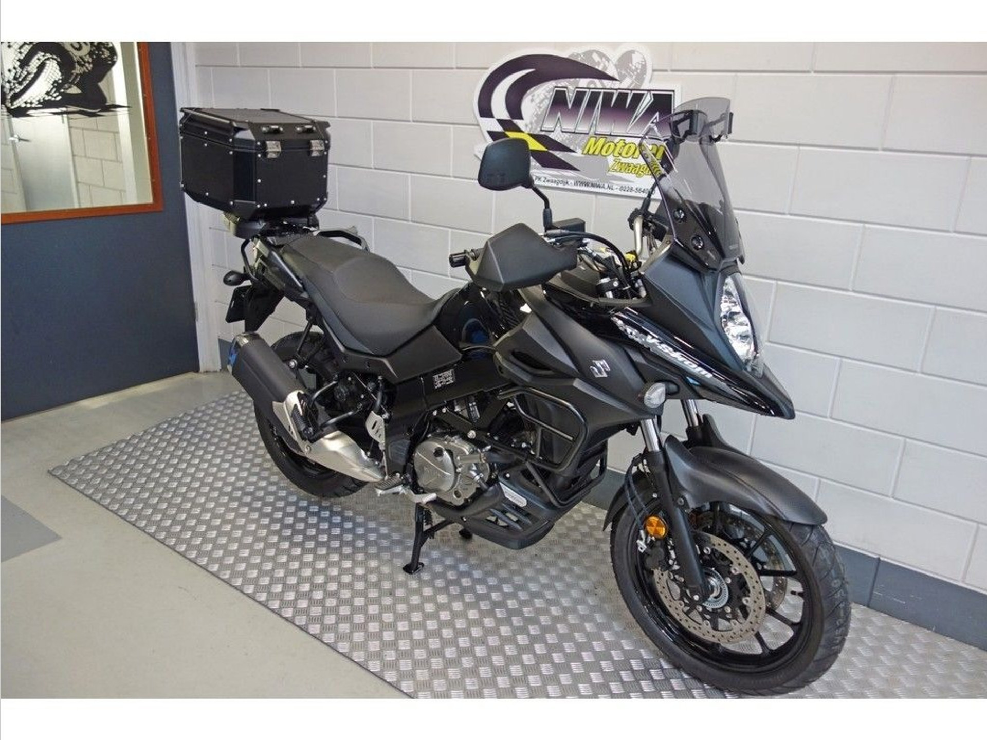 56633527-3 Nieuwe Suzuki V-Strom tour met 645cc motor uit 2026 bij NIWA Motoren