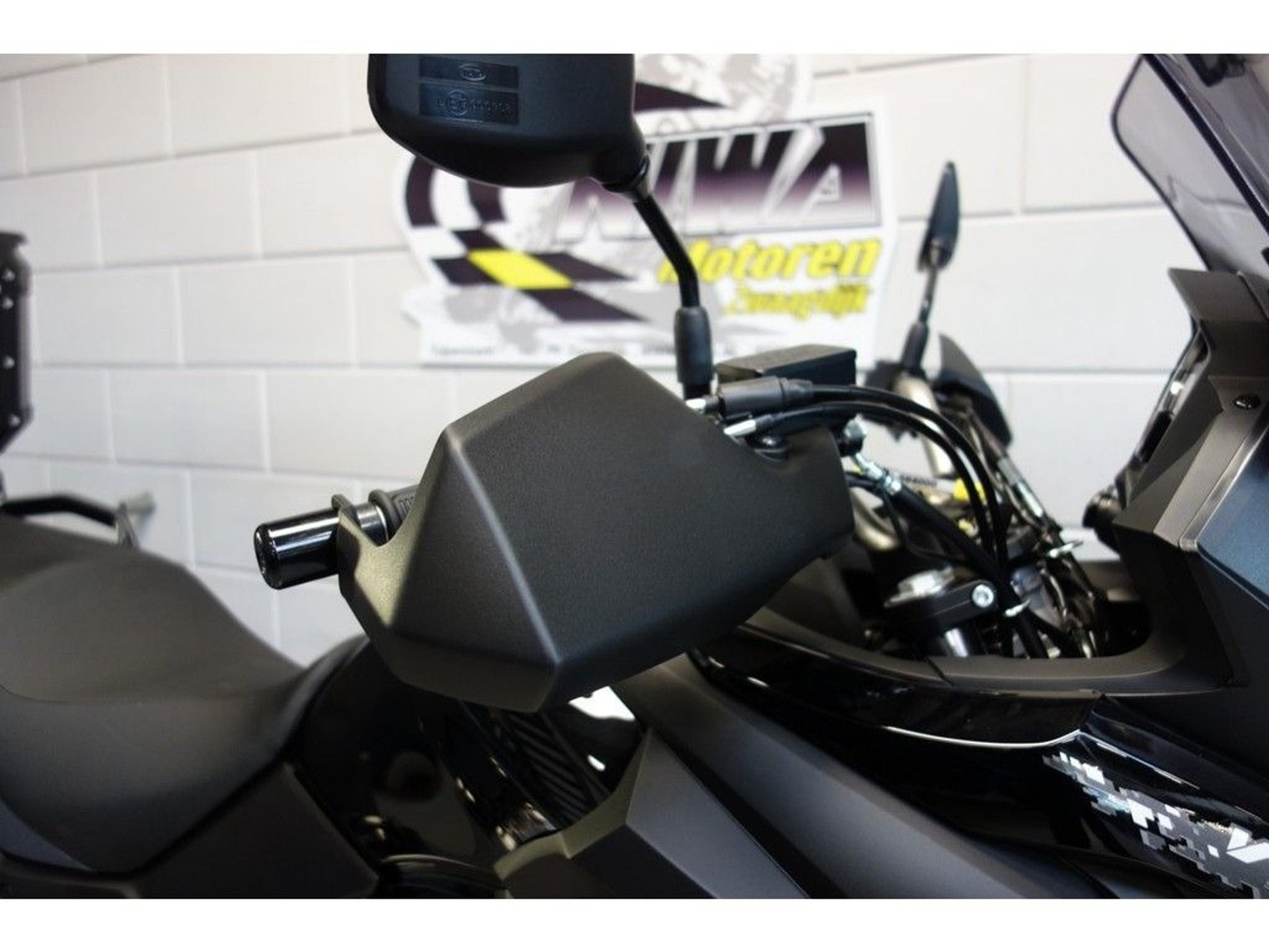 56633527-7 Nieuwe Suzuki V-Strom tour met 645cc motor uit 2026 bij NIWA Motoren