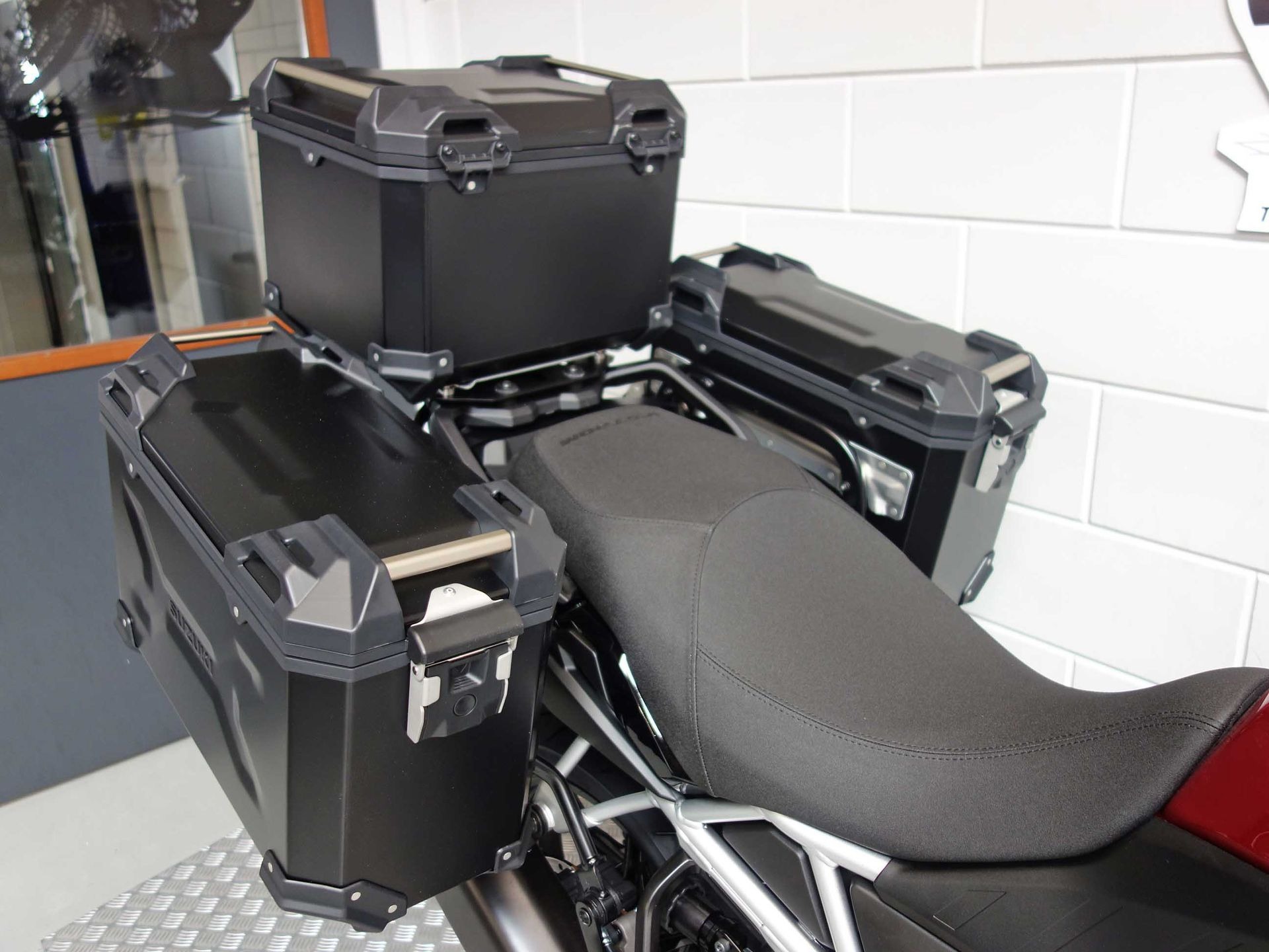56633554-6 Nieuwe Suzuki V-Strom tour met 776cc motor uit 2026 bij NIWA Motoren