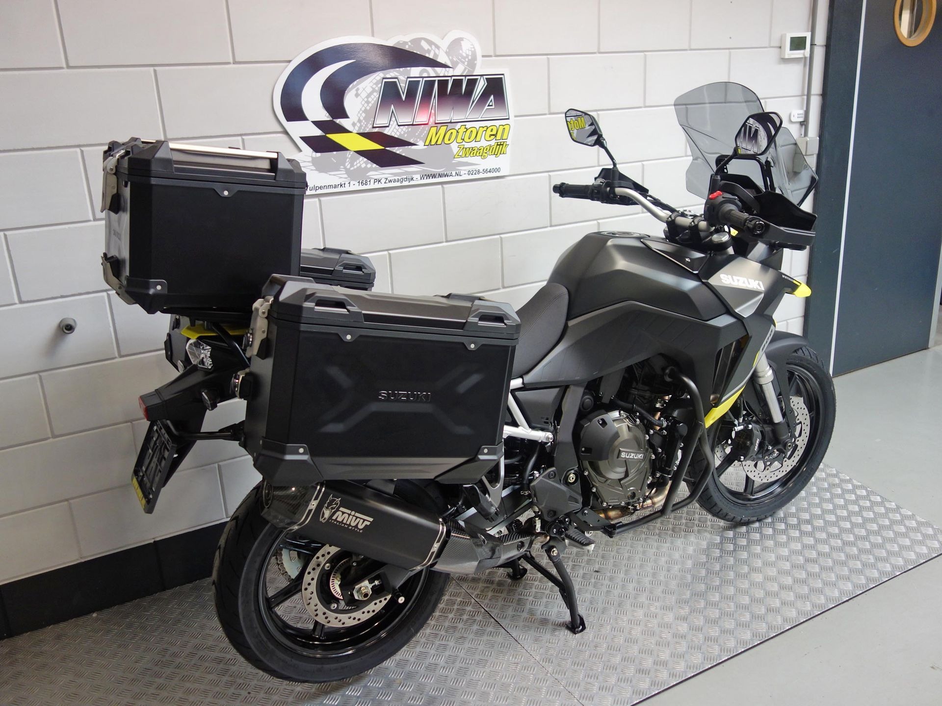 56633556-2 Nieuwe Suzuki V-Strom tour met cc motor uit 2026 bij NIWA Motoren
