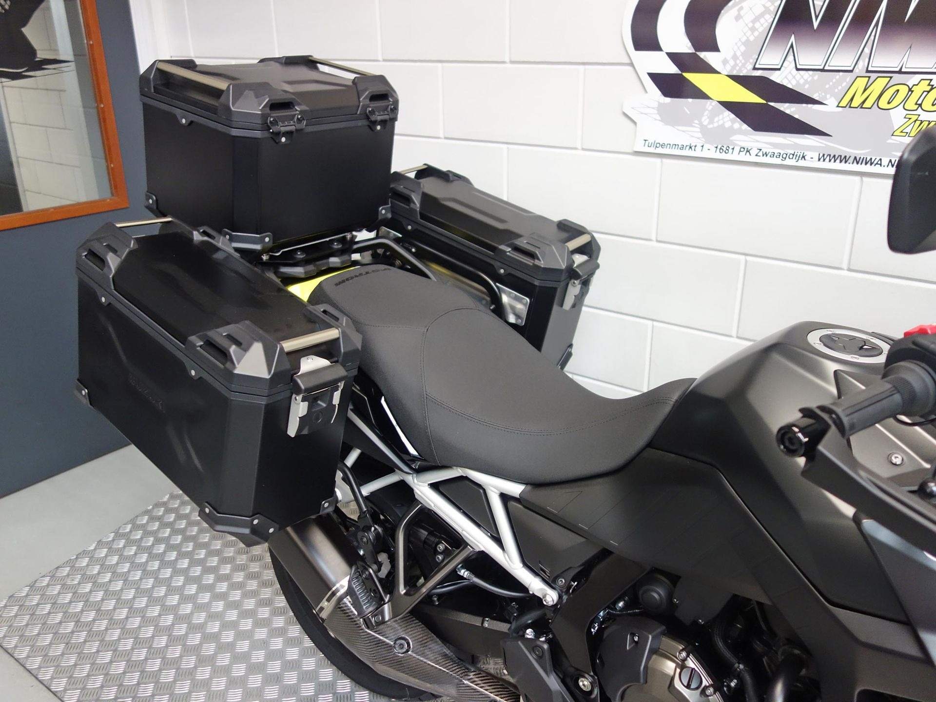 56633556-5 Nieuwe Suzuki V-Strom tour met cc motor uit 2026 bij NIWA Motoren