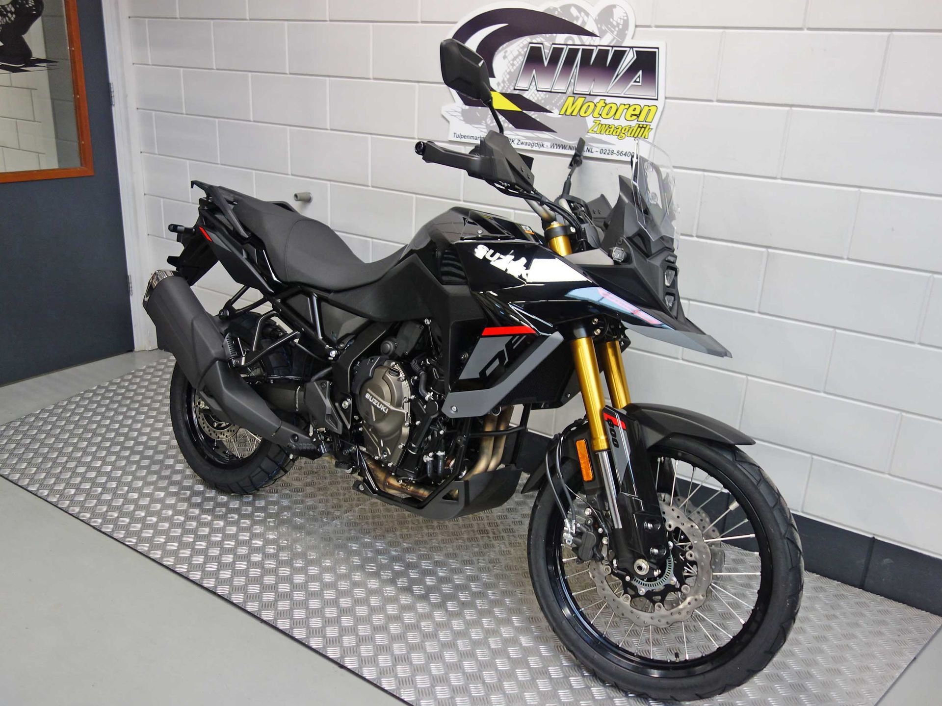 56633583-3 Nieuwe Suzuki V-Strom tour met 776cc motor uit 2026 bij NIWA Motoren