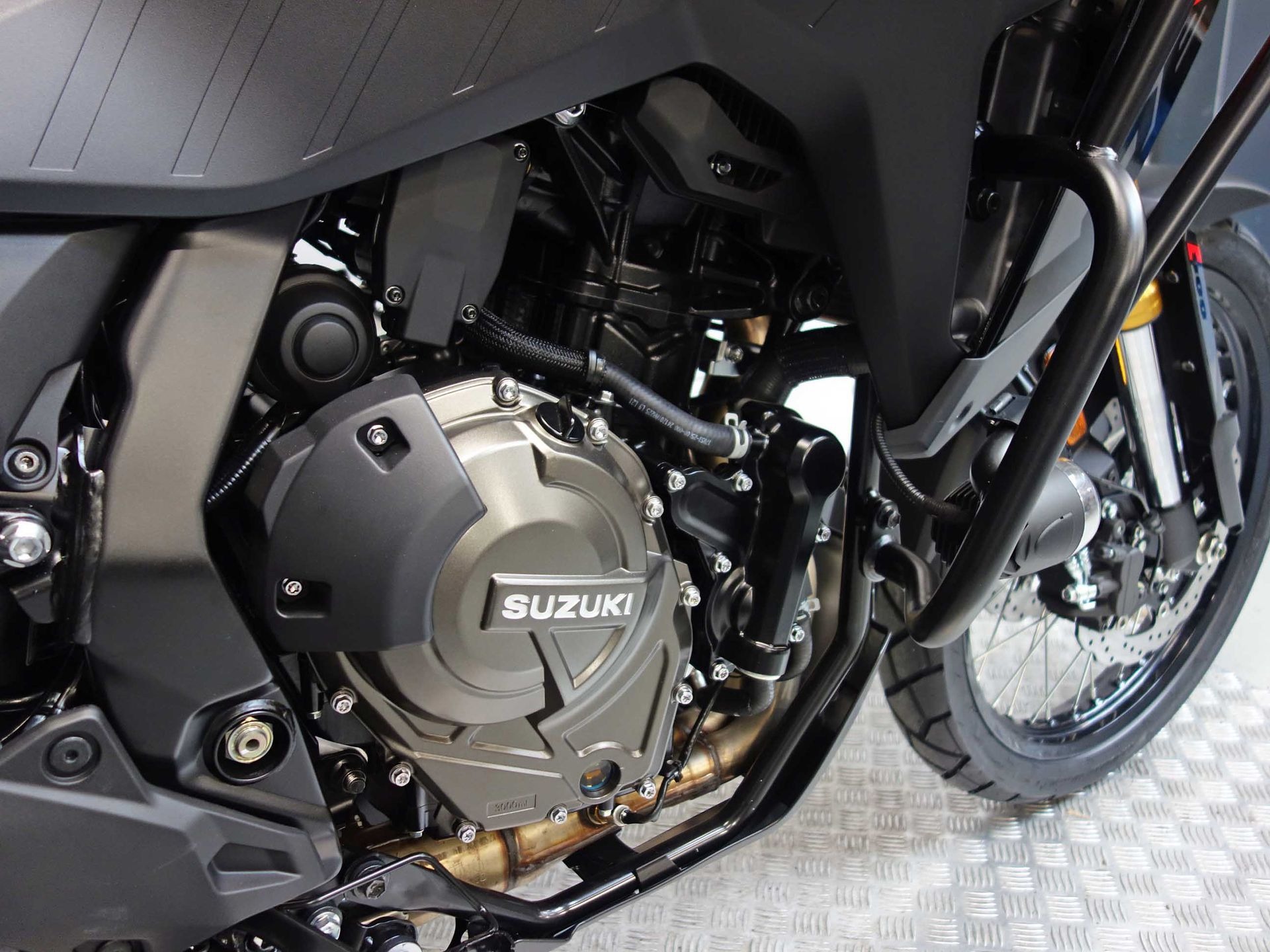 56633585-8 Nieuwe Suzuki V-Strom tour met 776cc motor uit 2026 bij NIWA Motoren