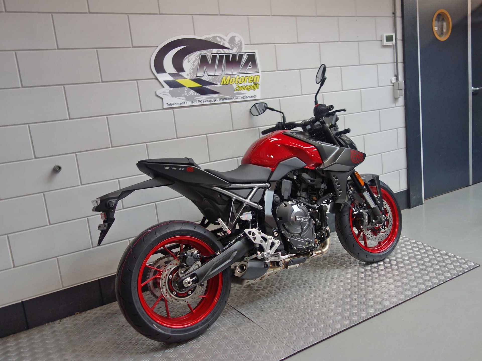 56633591-2 Nieuwe Suzuki GSX naked bike met 776cc motor uit 2026 bij NIWA Motoren