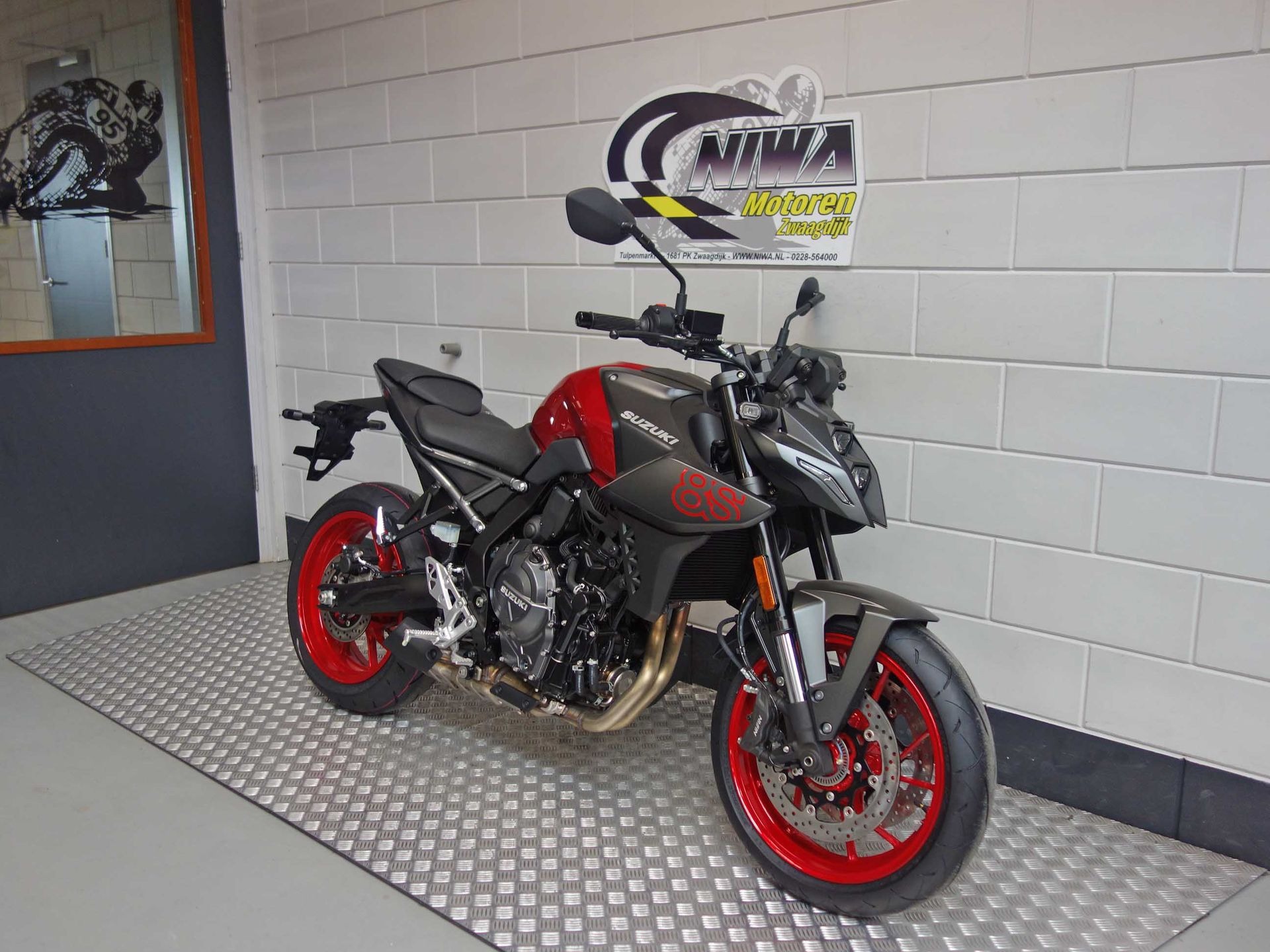 56633591-3 Nieuwe Suzuki GSX naked bike met 776cc motor uit 2026 bij NIWA Motoren