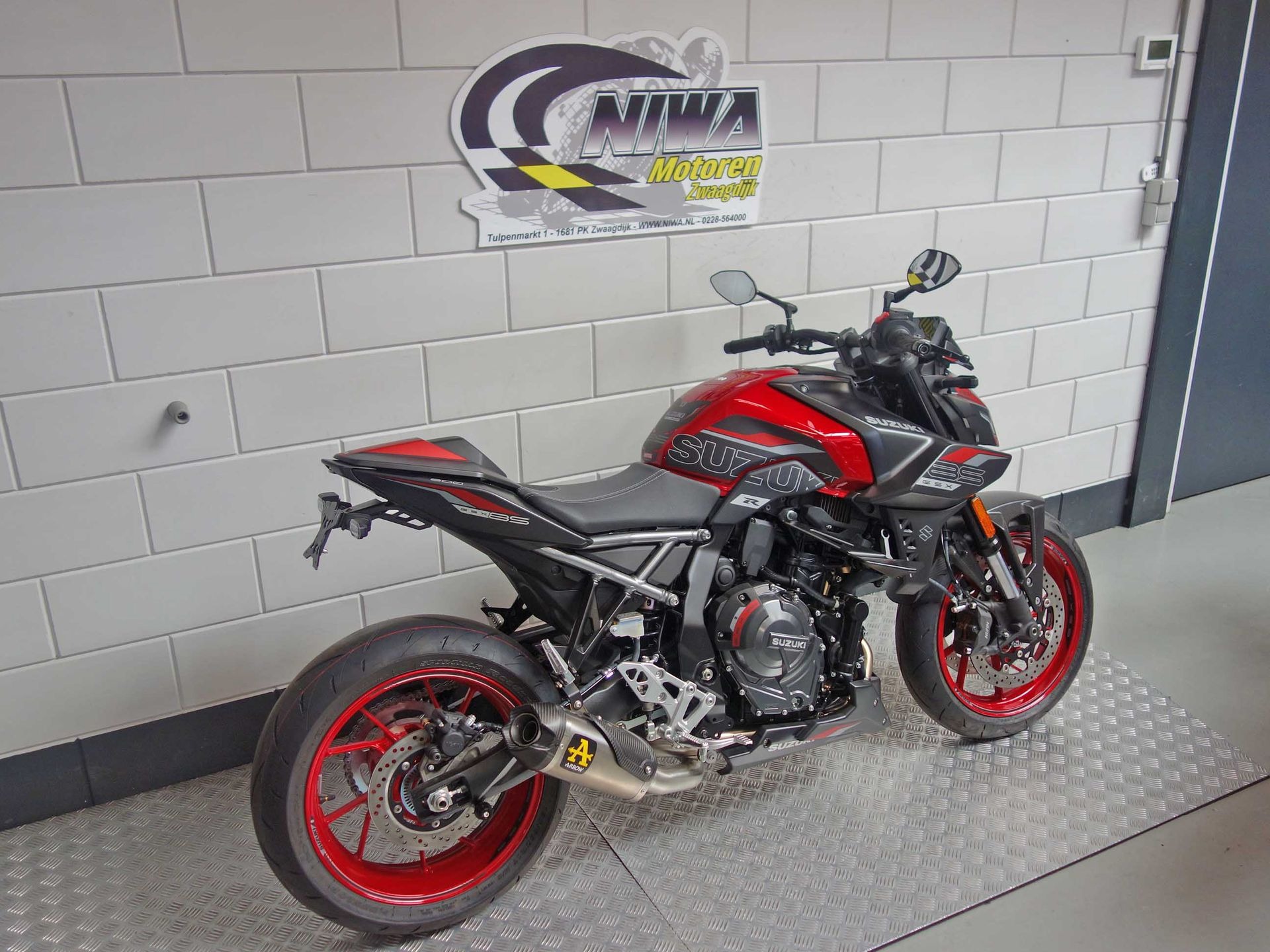 56633611-3 Nieuwe Suzuki GSX naked bike met cc motor uit 2026 bij NIWA Motoren
