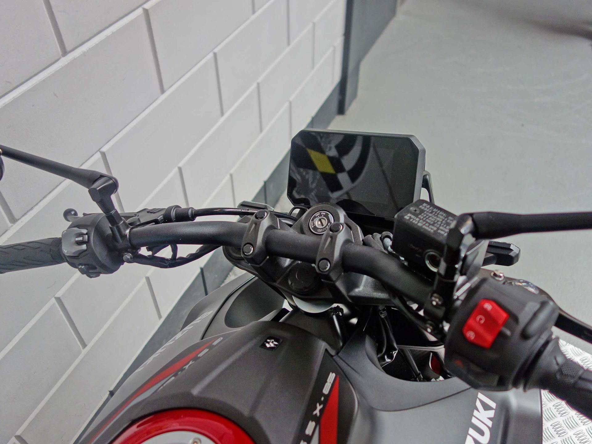 56633611-9 Nieuwe Suzuki GSX naked bike met cc motor uit 2026 bij NIWA Motoren