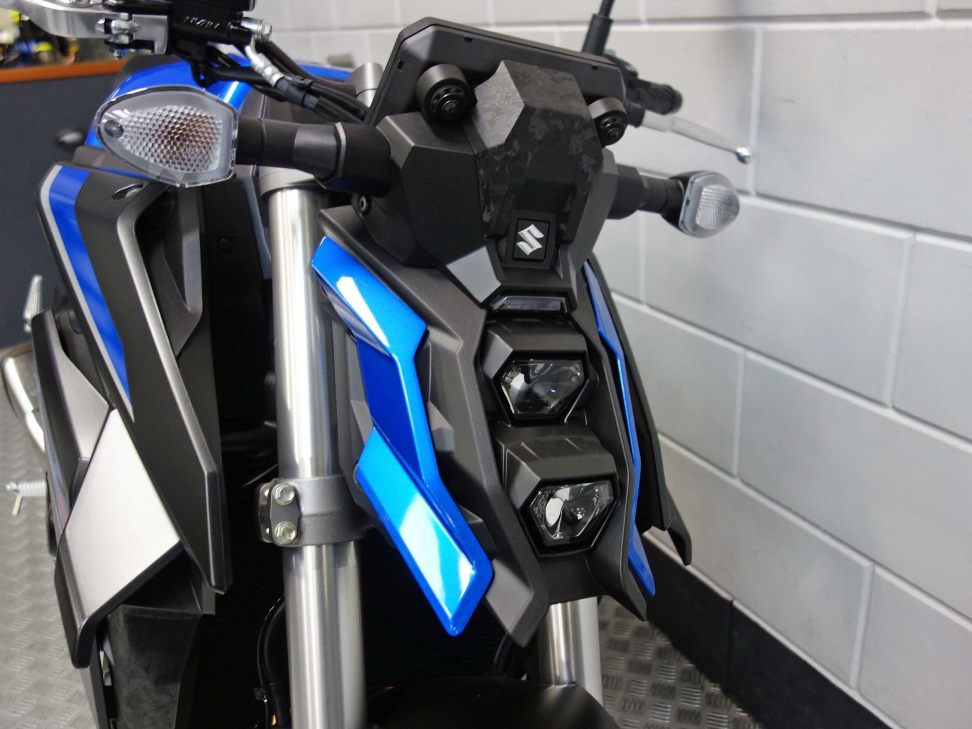 56633651-7 Nieuwe Suzuki GSX naked bike met 999cc motor uit 2026 bij NIWA Motoren