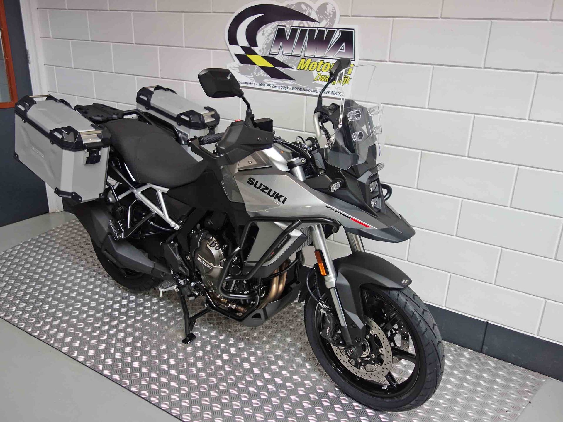 56633654-3 Nieuwe Suzuki V-Strom tour met 776cc motor uit 2026 bij NIWA Motoren